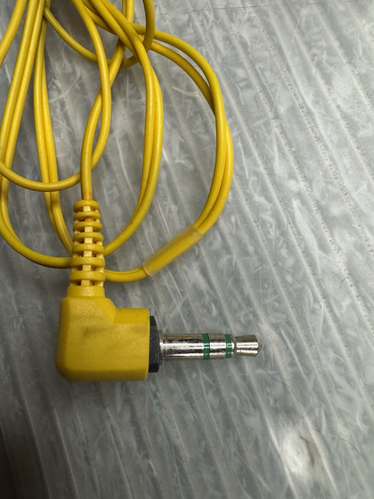 SONY MDR-W014 yellow Sports Walkman Stereo Headphones 3.5mm Jack