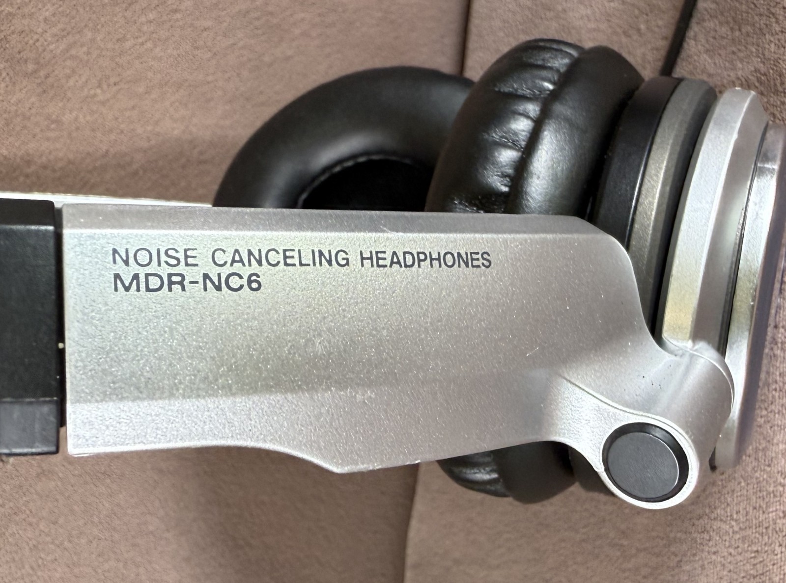 Sony Noise Cancelling Headphones MDR-NC6 Over Ear