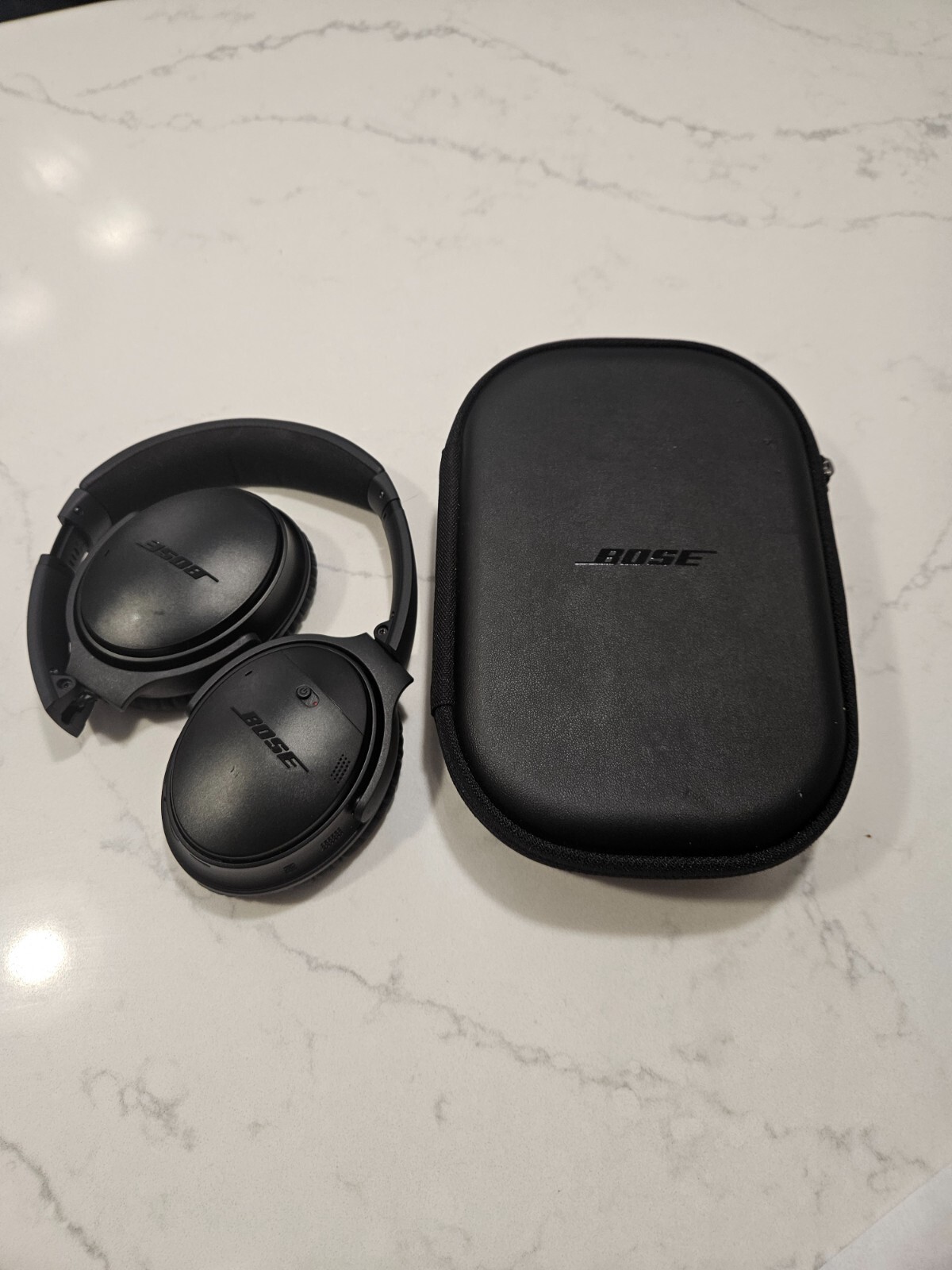Bose QuietComfort 35 II Bluetooth Wireless Headphones – Black (789564-0010)