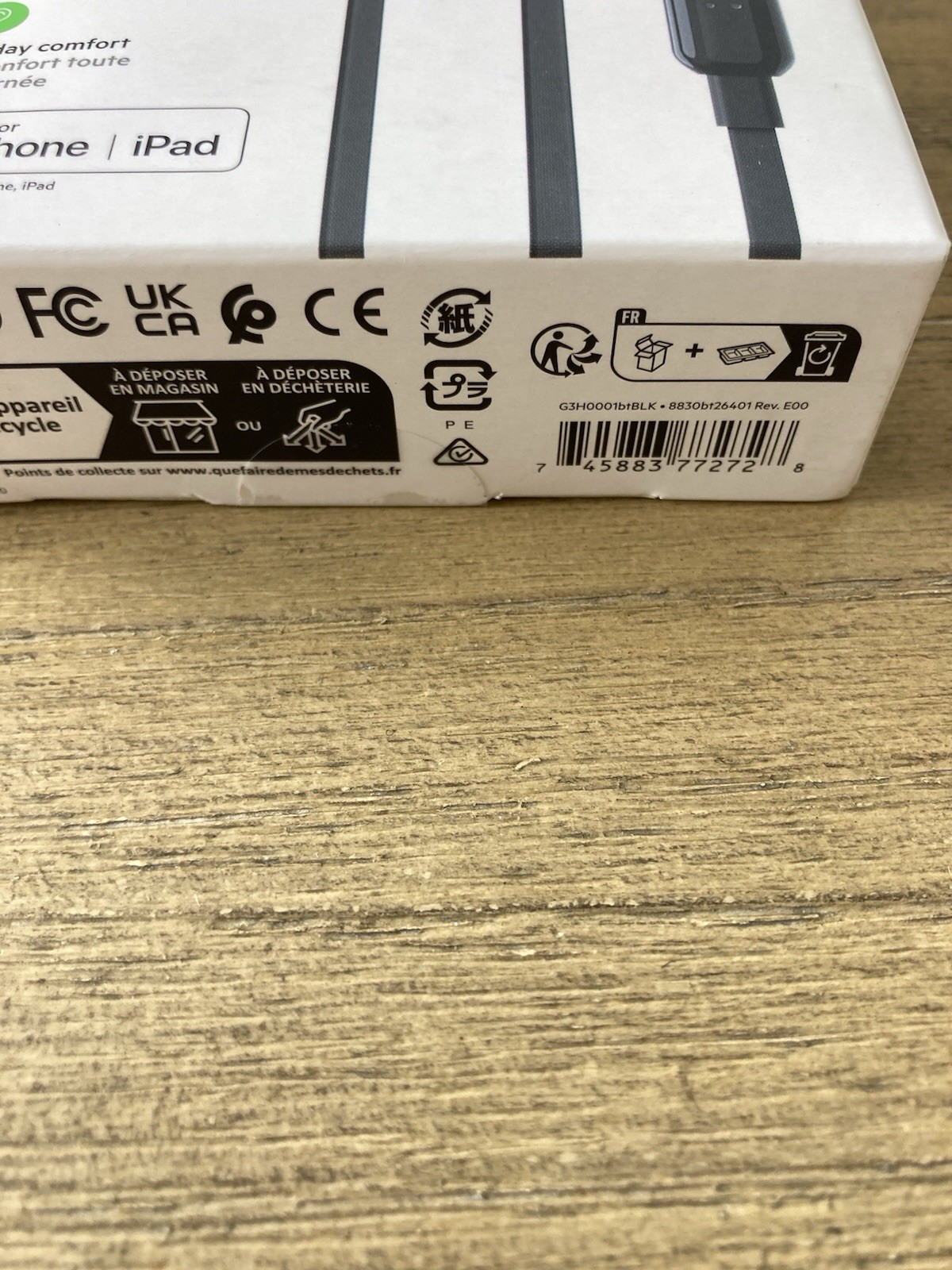 NEW BELKIN WIRED HEADPHONES WITH LIGHTNING CONNECTOR BLACK NEW IN BOX