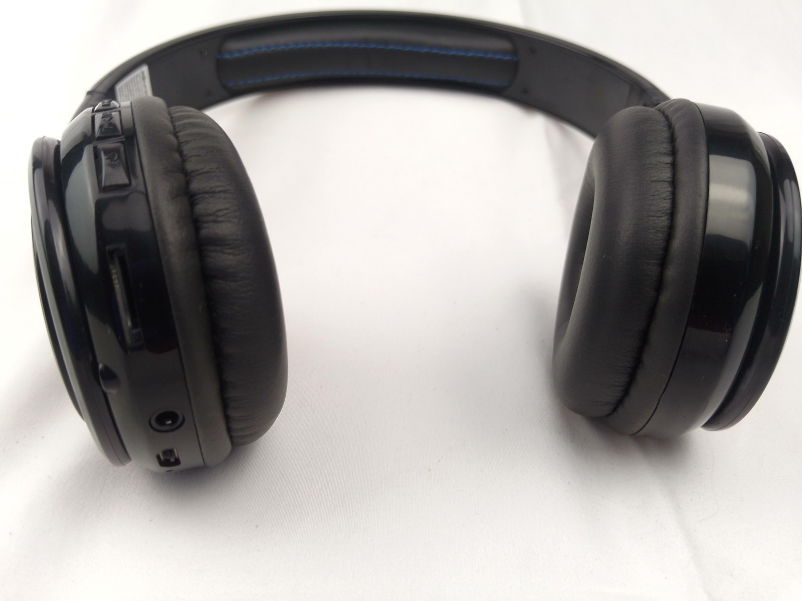 Soundlogic XT On Ear Wireless Bluetooth Foldable Headphones