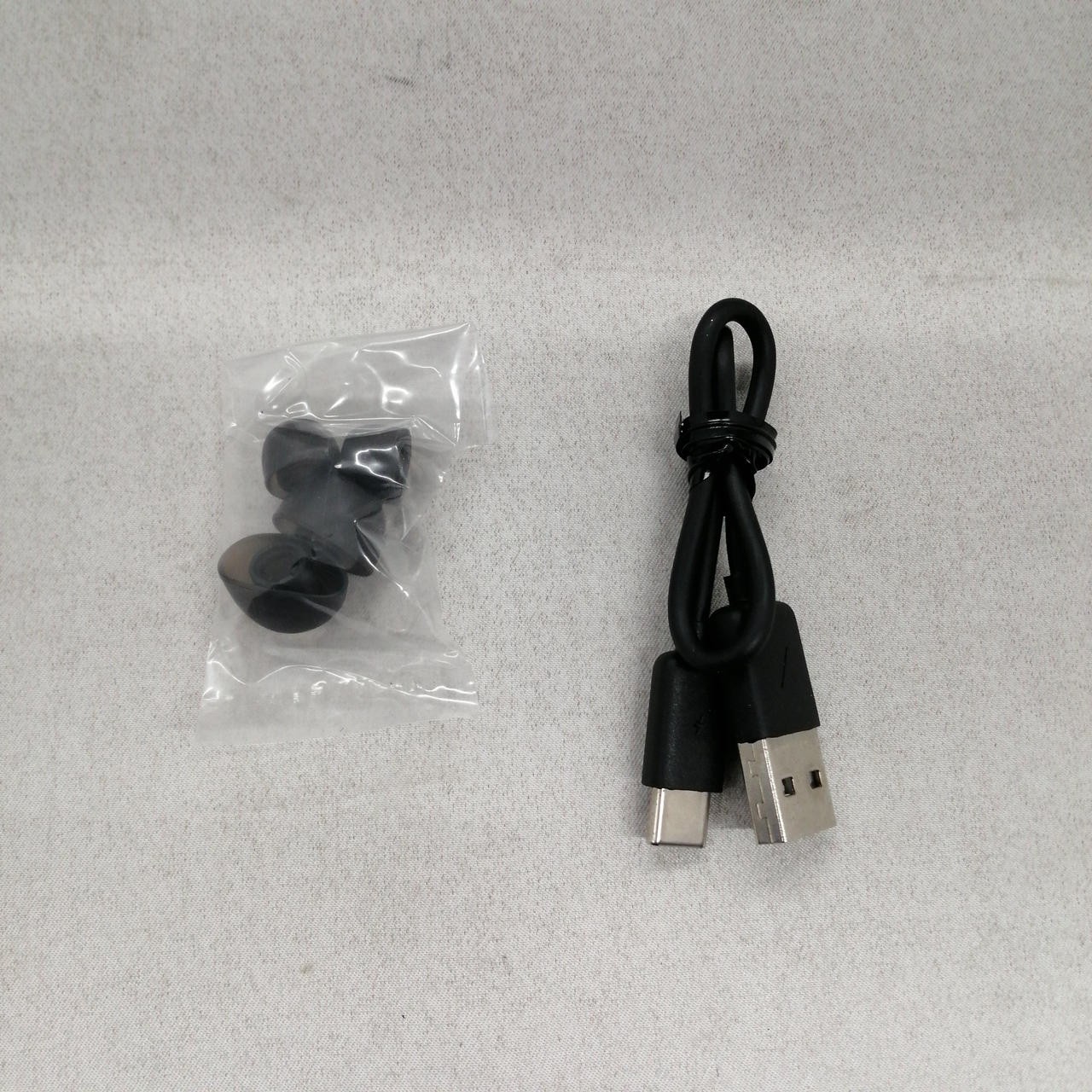 HARMAN KARDON FLY TWS True Wireless Earbuds IPX5 Black w/ Case EXC