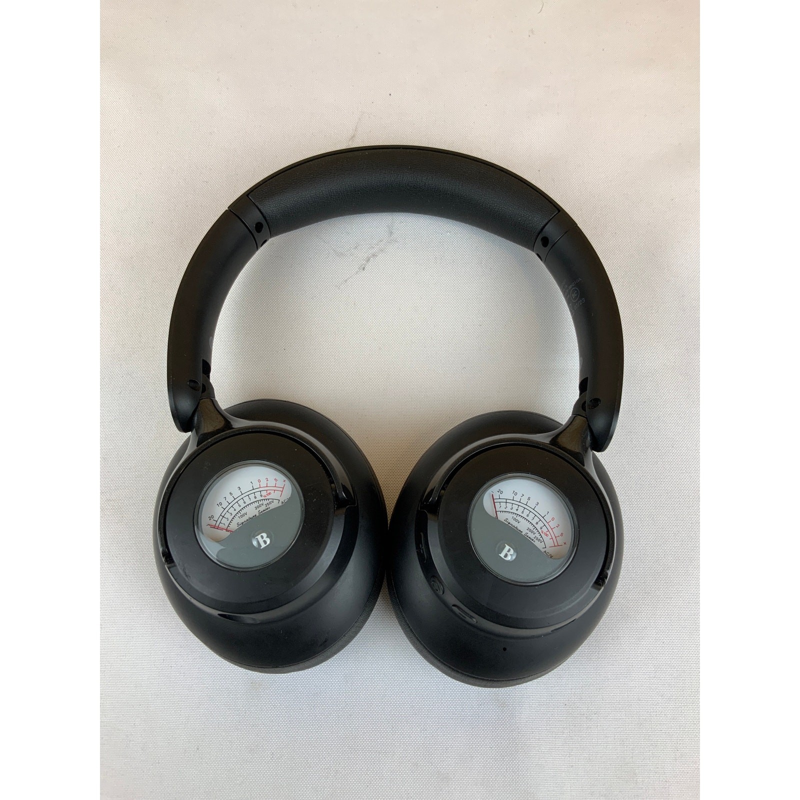 Brookstone Acoustic Pro Wireless Volt Metered Bluetooth