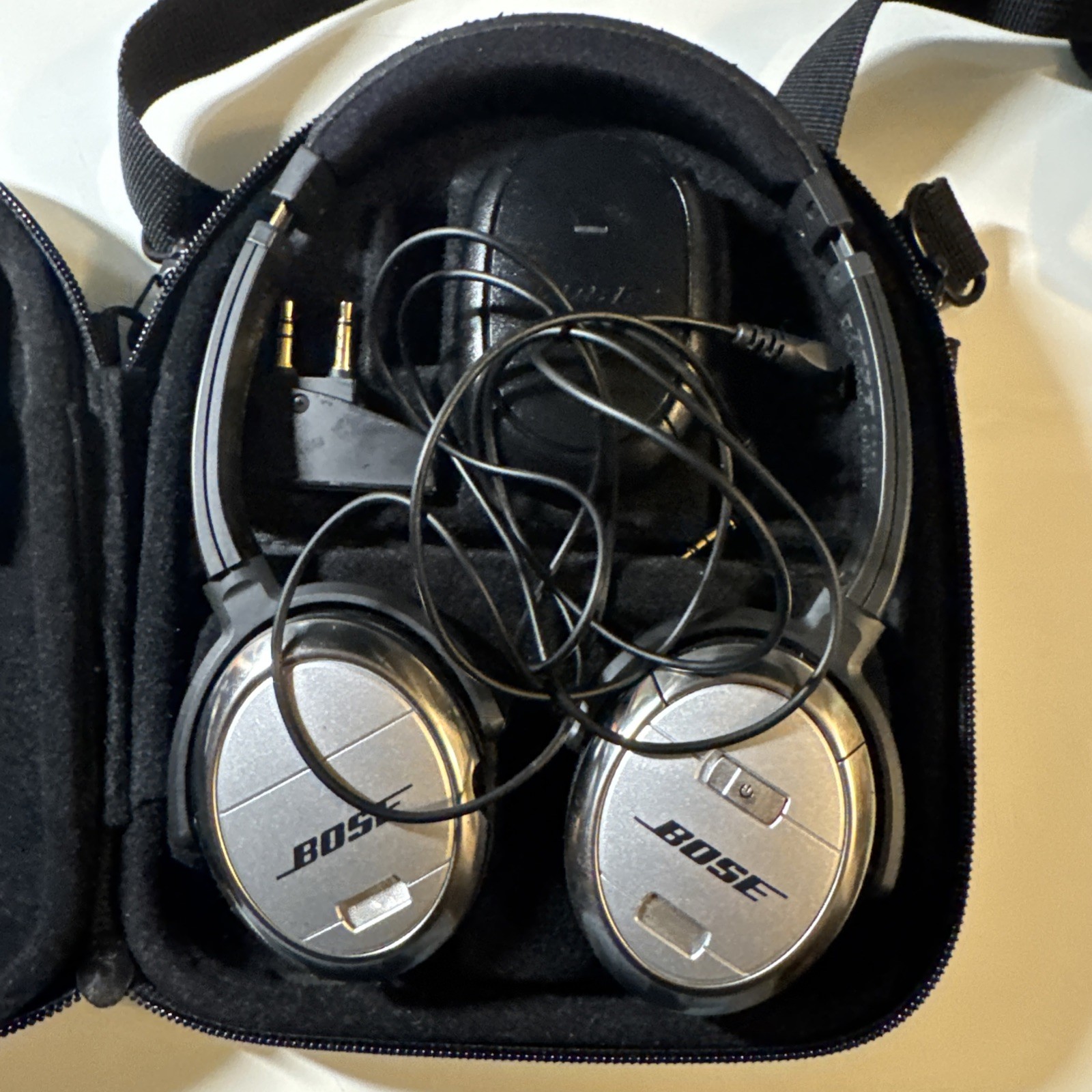 Bose QuietComfort 3 QC3 Noise-Cancelling Headphones, Black and Silver