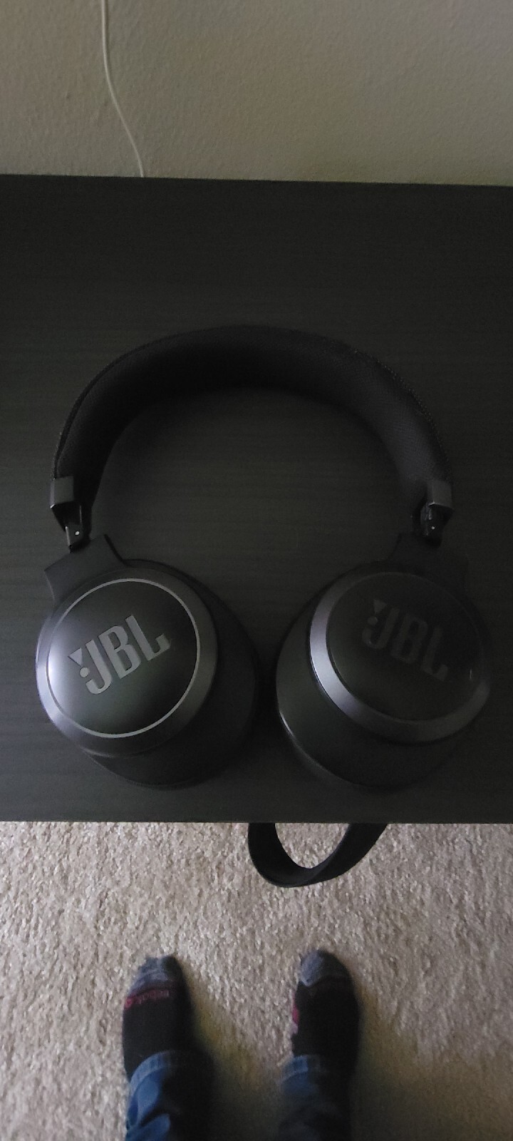 jbl headphones noise cancelling