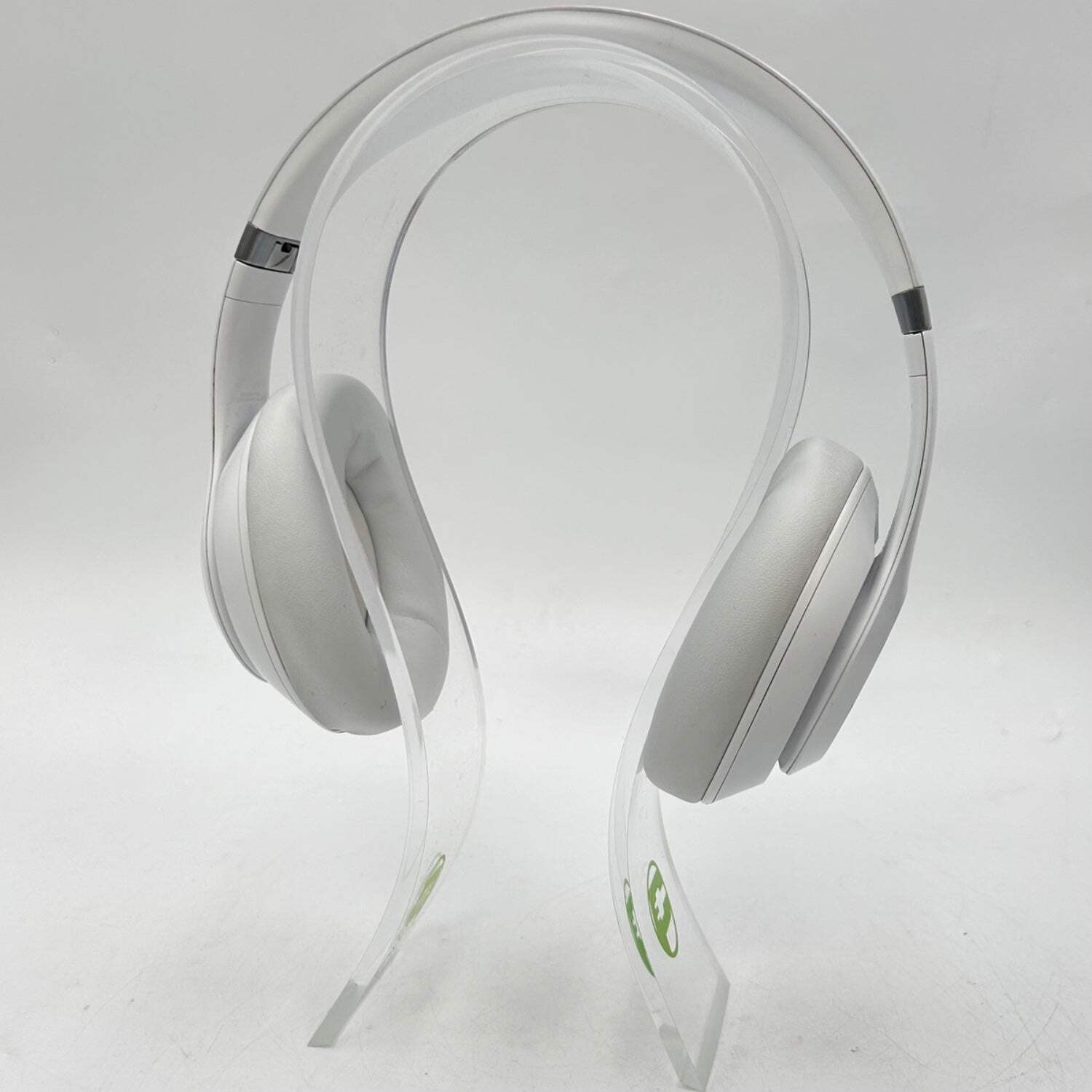 Beats Studio Pro Wireless Over-Ear Bluetooth Headphones White A2924