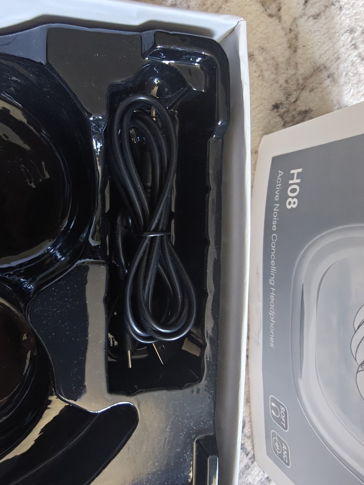 TAGRY AVTIVE NOISE CANCELATION HEADPHONES