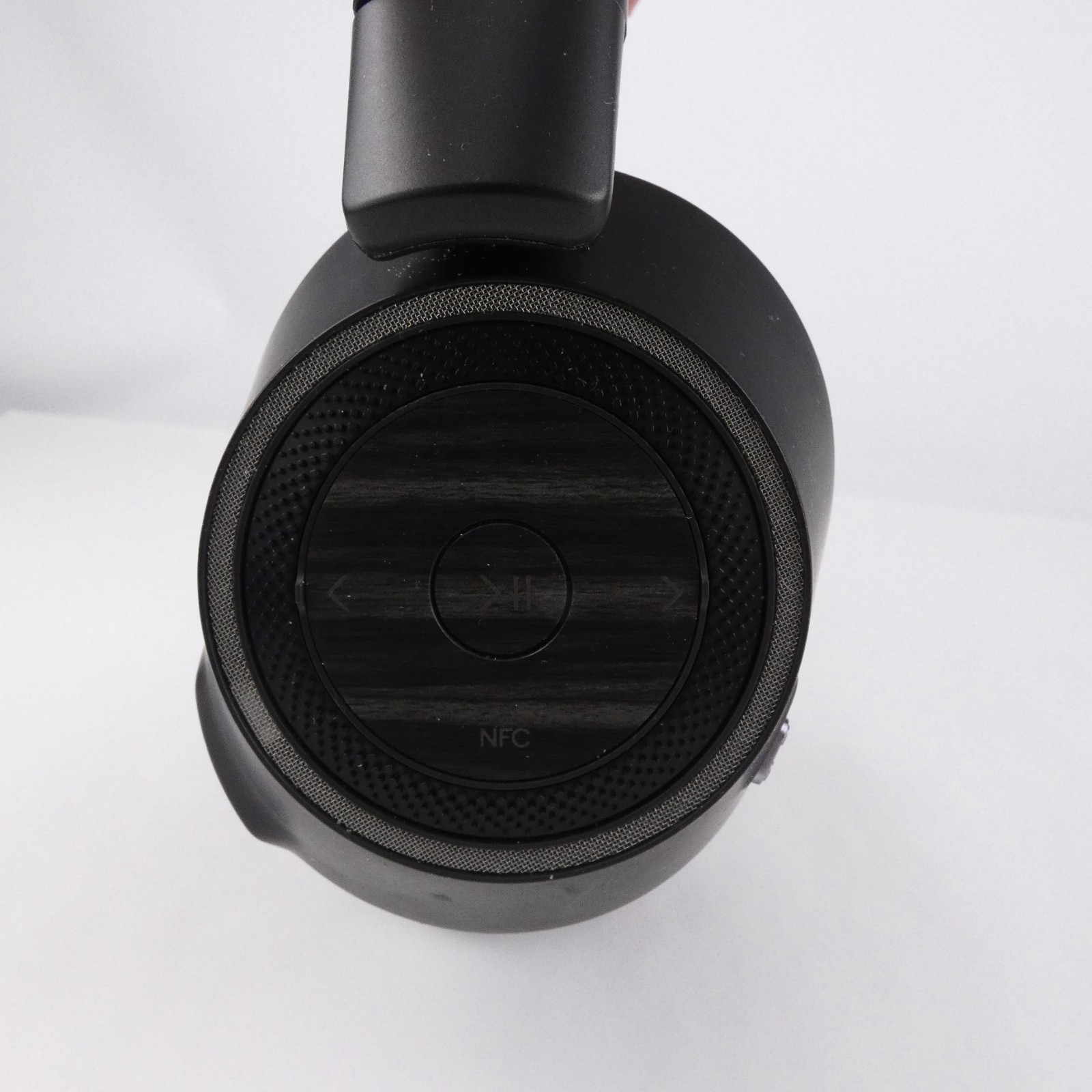 Plantronics Voyager 8200 Headphones B8200 UC Bluetooth USB-C Rechargeable TESTED