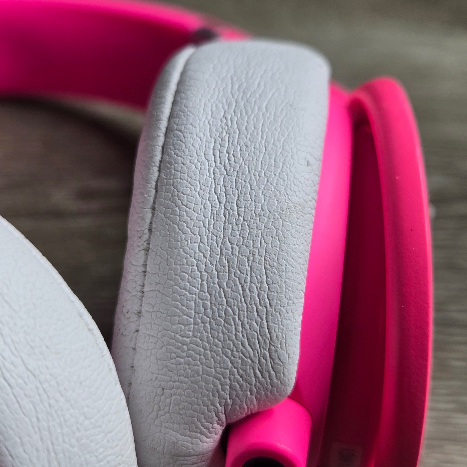 Beats Mixr Wired On-Ear Headphones Neon Pink David Guetta Edition Tested