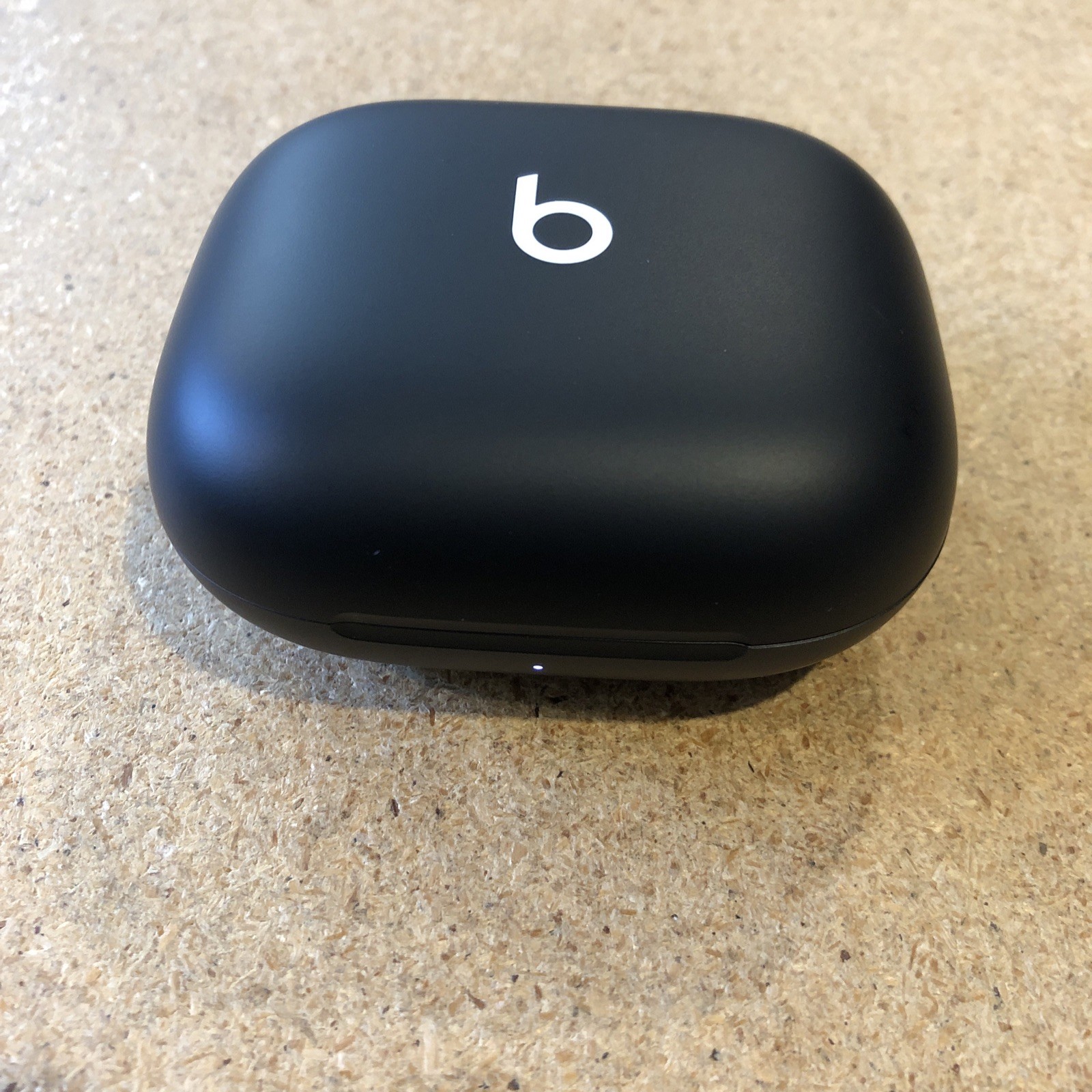 Beats PowerBeats Pro 2 Earbuds USB-C Wireless Charging Case Only A3160 Jet Black