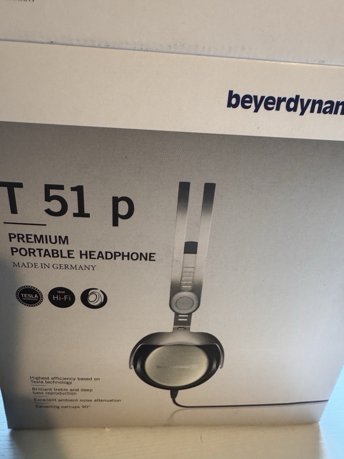 Beyerdynamic T 51 p Portable Headphones Open Box Case Manuals Accessories