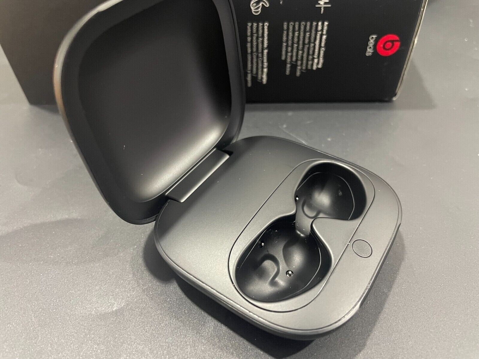 Original Beats Fit Pro Wireless Charging Case Replacement by Apple – BLACK