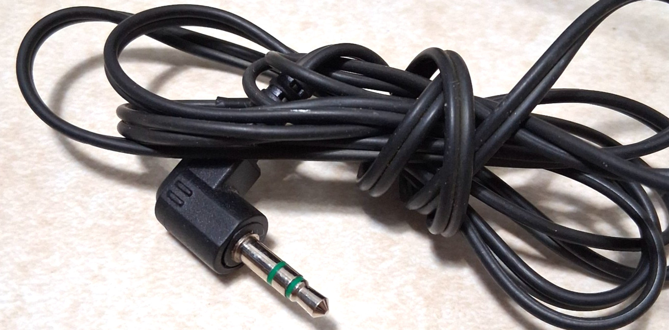 SONY – Vintage Wired Headphones – MDR-013 – Black – Tested – Good Ear Foam
