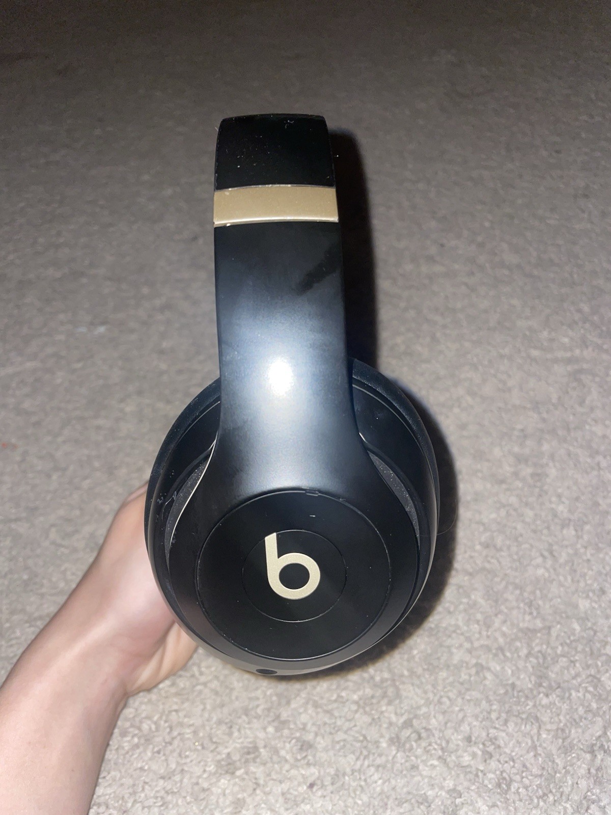 Beats by Dr. Dre Studio3 Over-Ear Headphones Black Gold White – USED ONCE