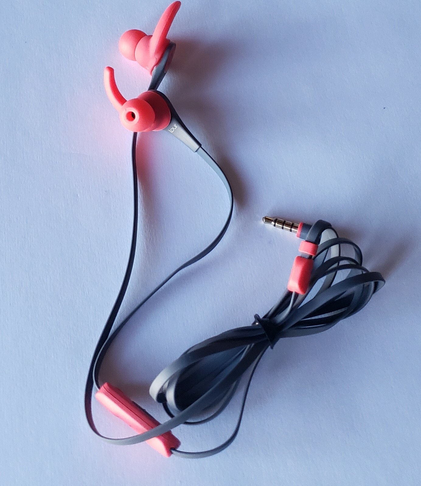 OEM SIREN RED Dre Beats Tour2 In-Ear Headphones with AUDIO ISSUE – Read Details