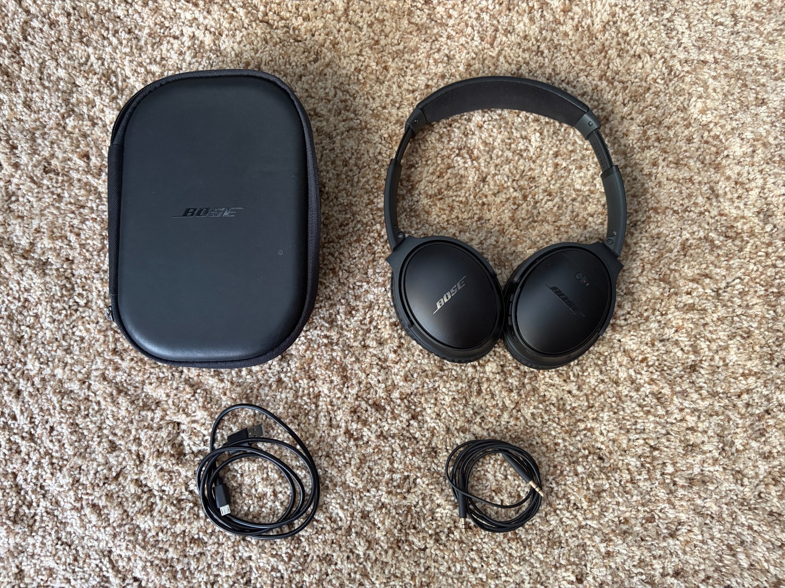 Bose QuietComfort 35 II Bluetooth Wireless Headphones (789564-0010) NEW CUSHIONS