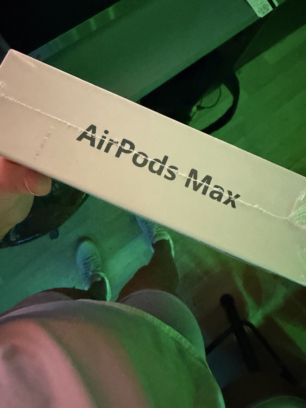 Apple AirPods Max A3184 Wireless Over-Ear Headphones with Smart Case