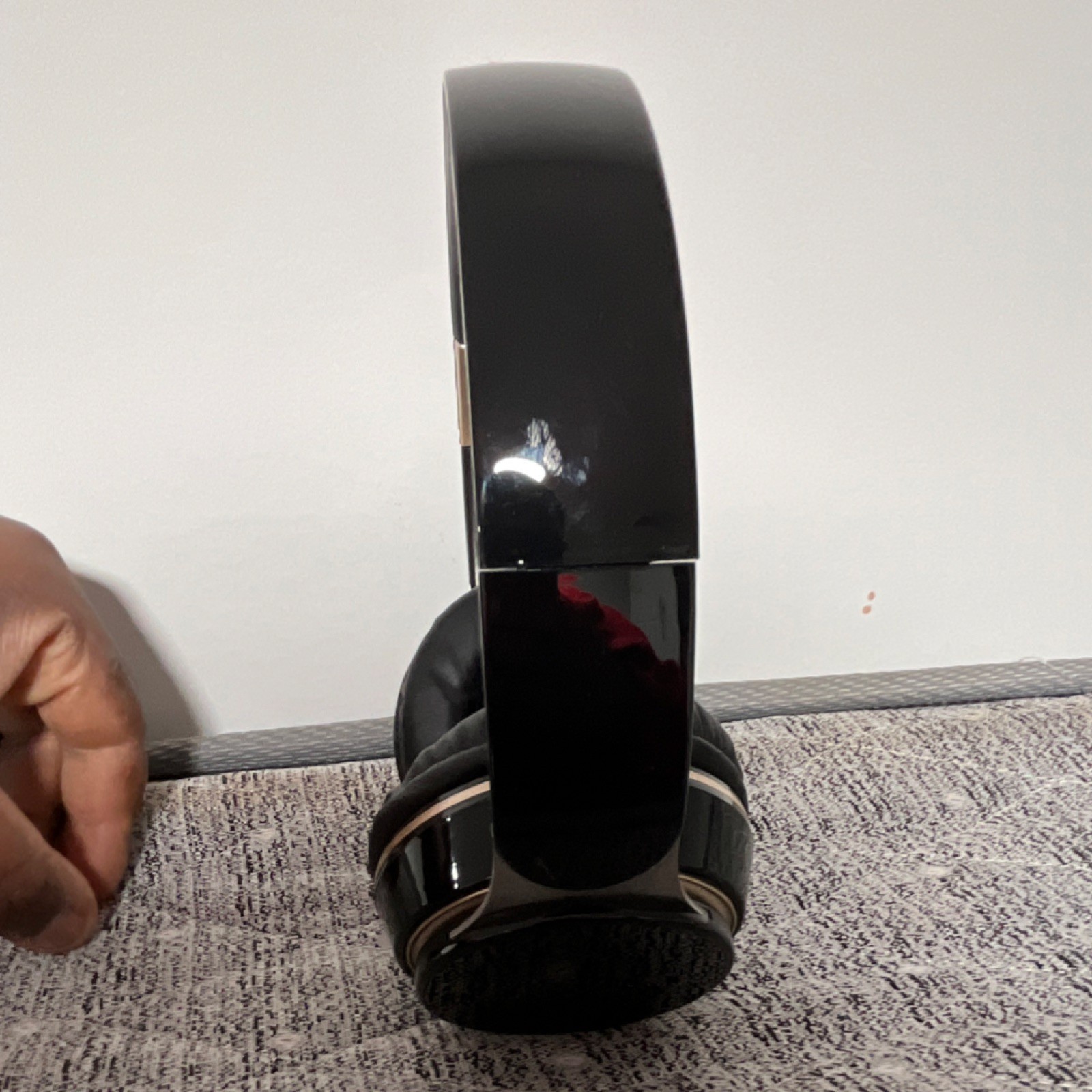 STONEGO Black Gold Bluetooth Over-Ear Headphones with Mic & Volume Control