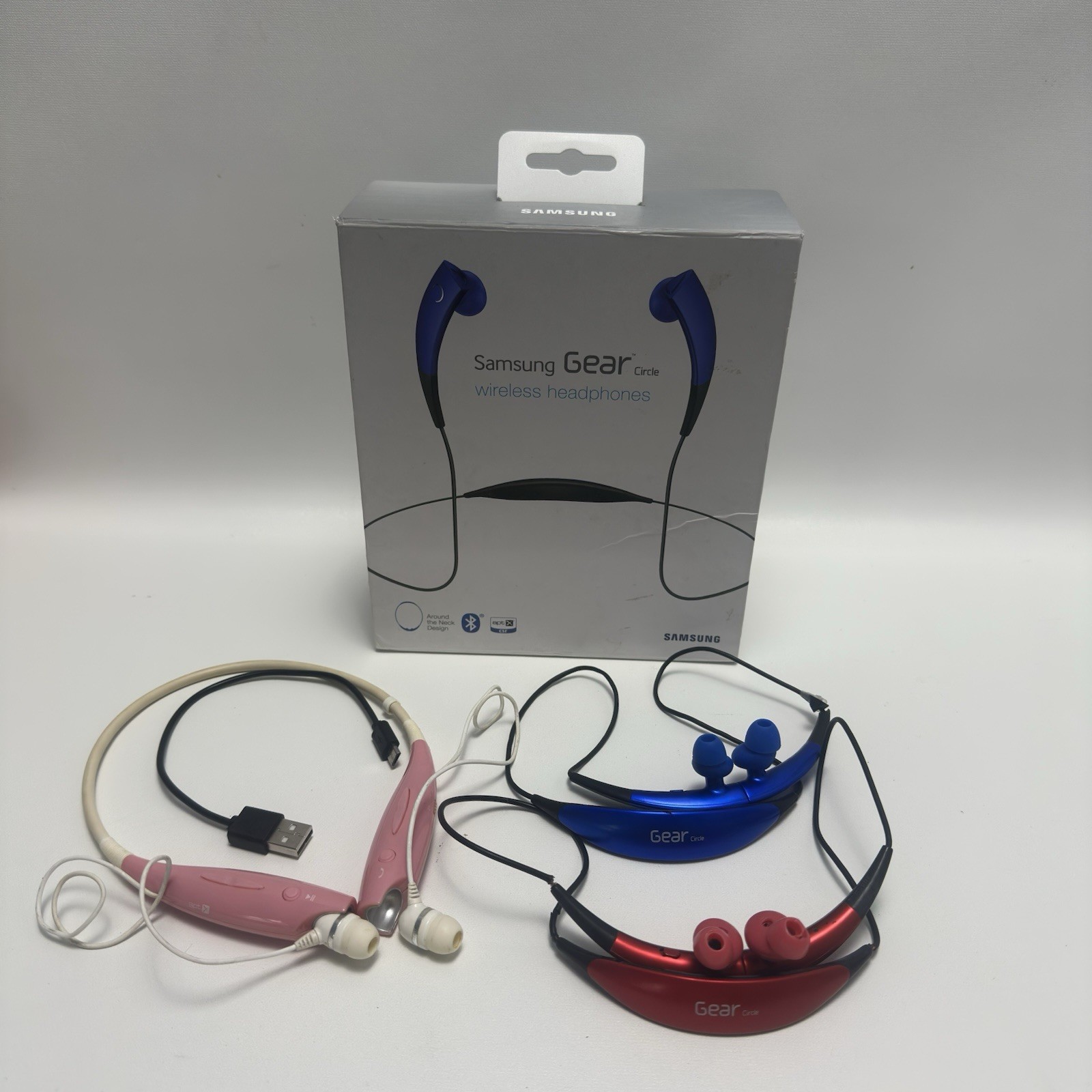 Lot 3 Headphones 2 Samsung Gear Circle Bluetooth Blue Red Box 1 Pink Untested