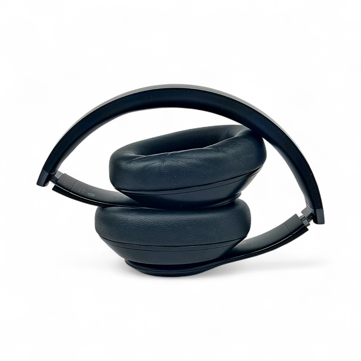 Beats Studio Pro Wireless Noise Cancelling Headphones – Black MQTP3LL/A