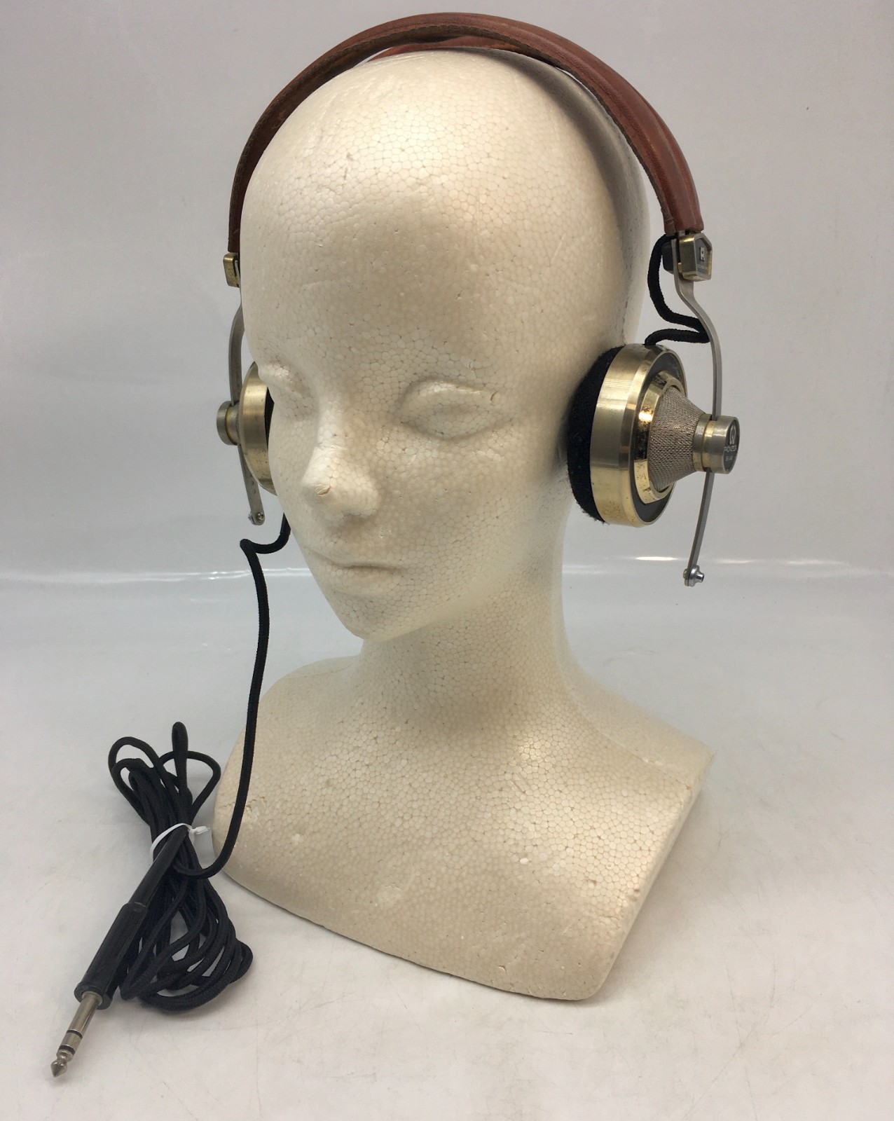 Pioneer SE-L40 Vintage Stereo Headphones Brass & Leather Tested With Case