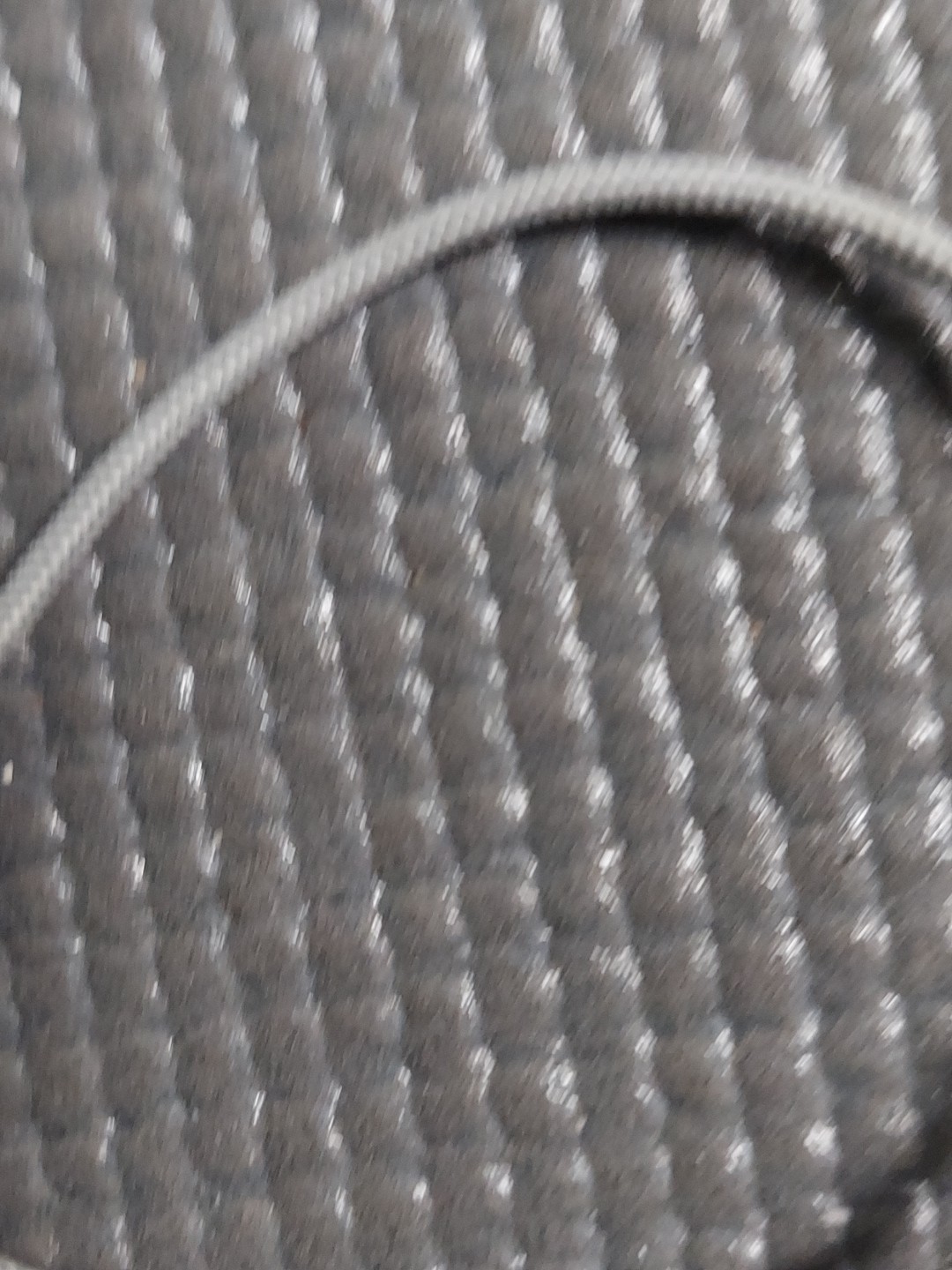 Sony Headphones, Model MDR-G94NC, Retractable.Tested.