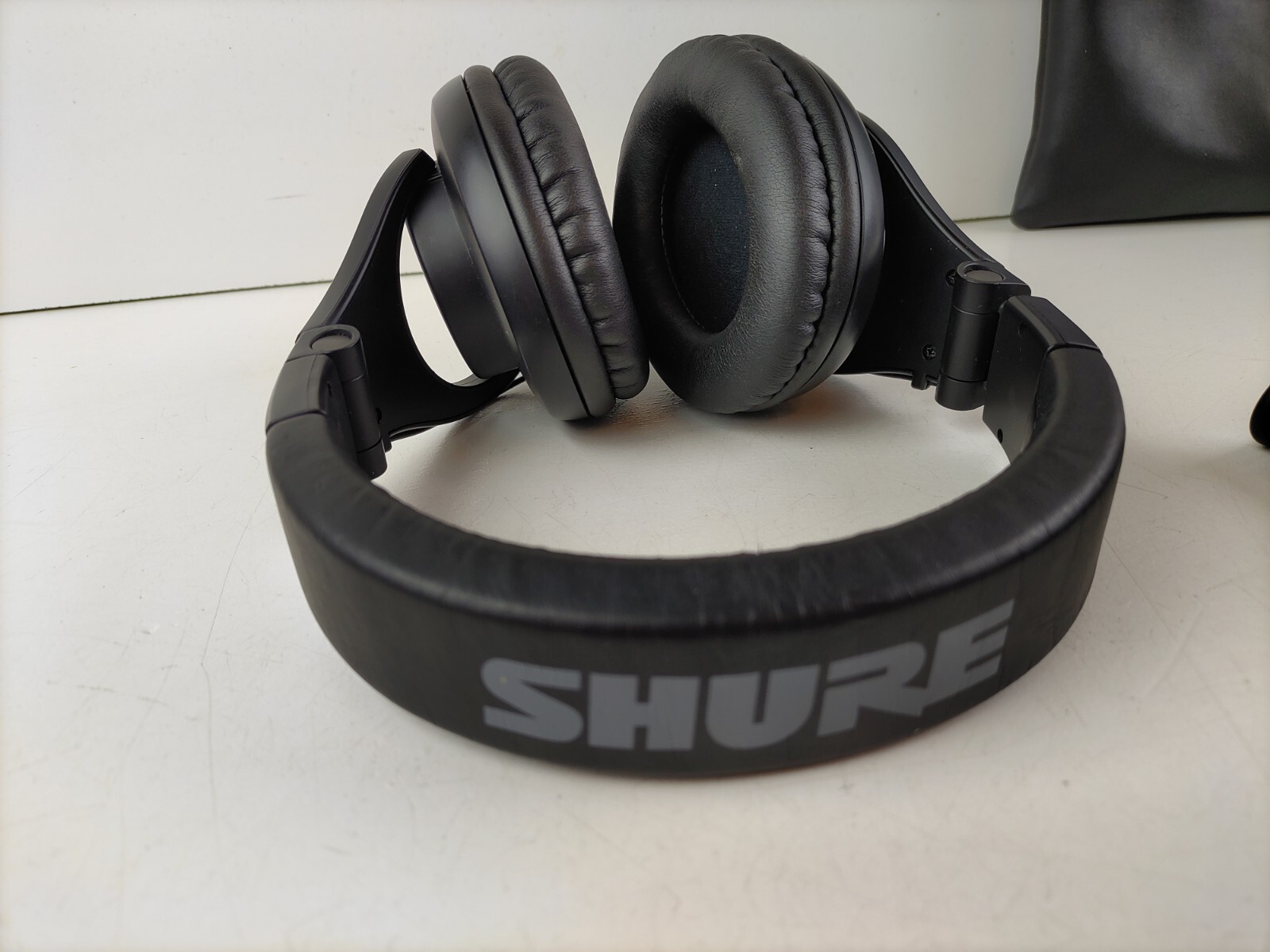 Shure SRH440 Professional Studio Headphones – Pre-owned
