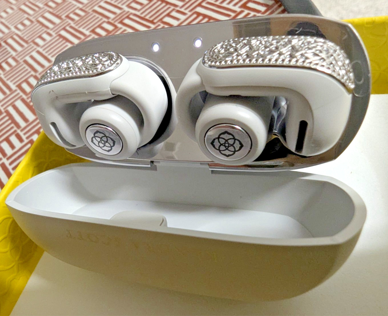 Bose x Kendra Scott Ultra Open Earbuds Limited Edition- Rhodium Filigree