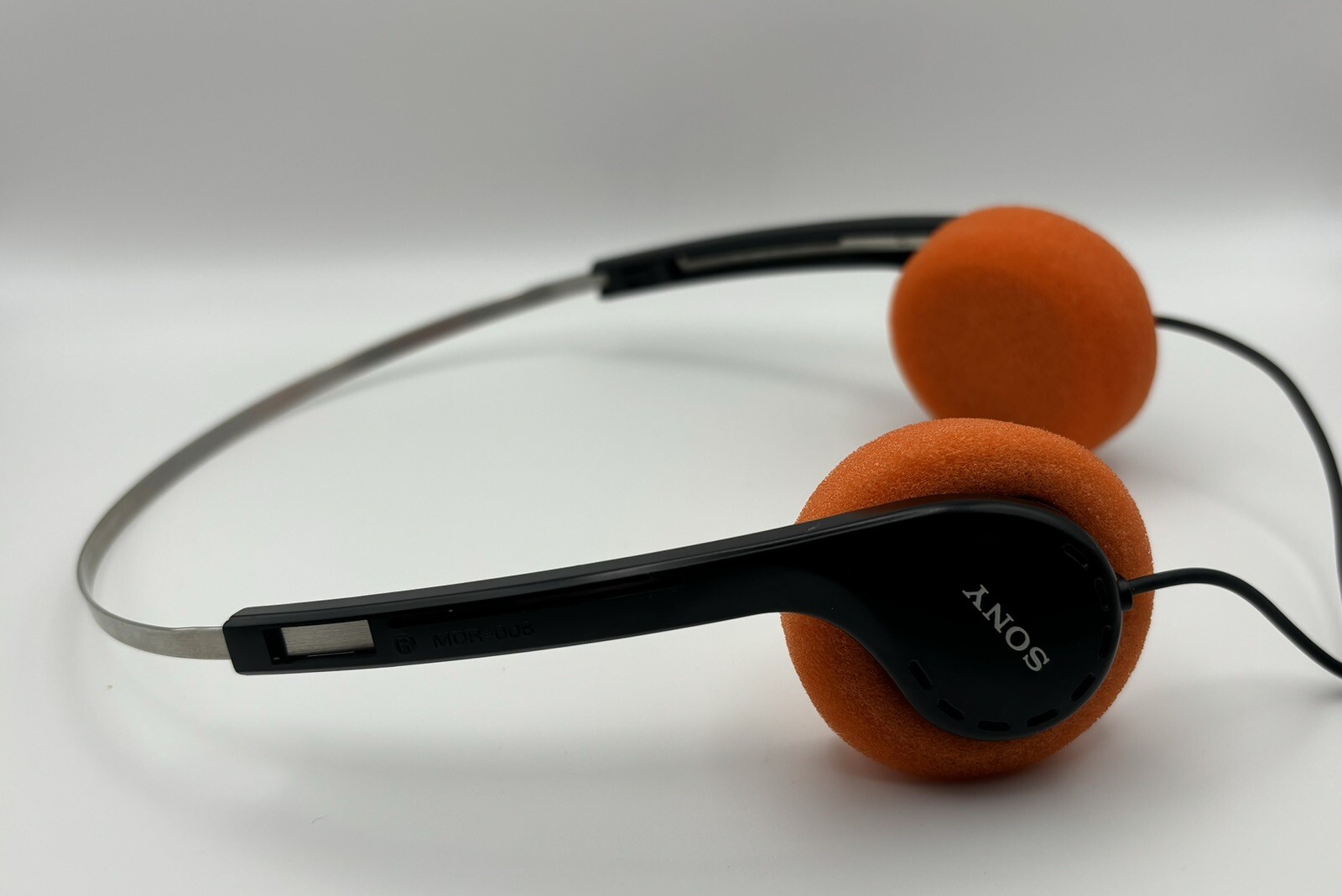 🔸 Sony MDR-006 Walkman Headphones Orange New Pads – Guardians of the Galaxy 🔸