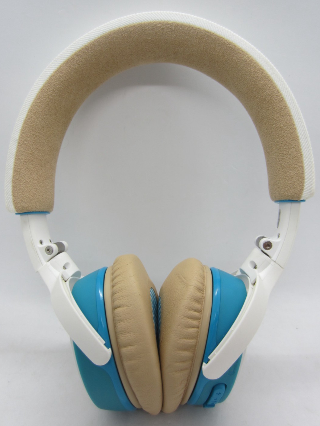 Bose SoundLink On-ear Bluetooth Headphones (white and Blue) Wireless Kit Bundle