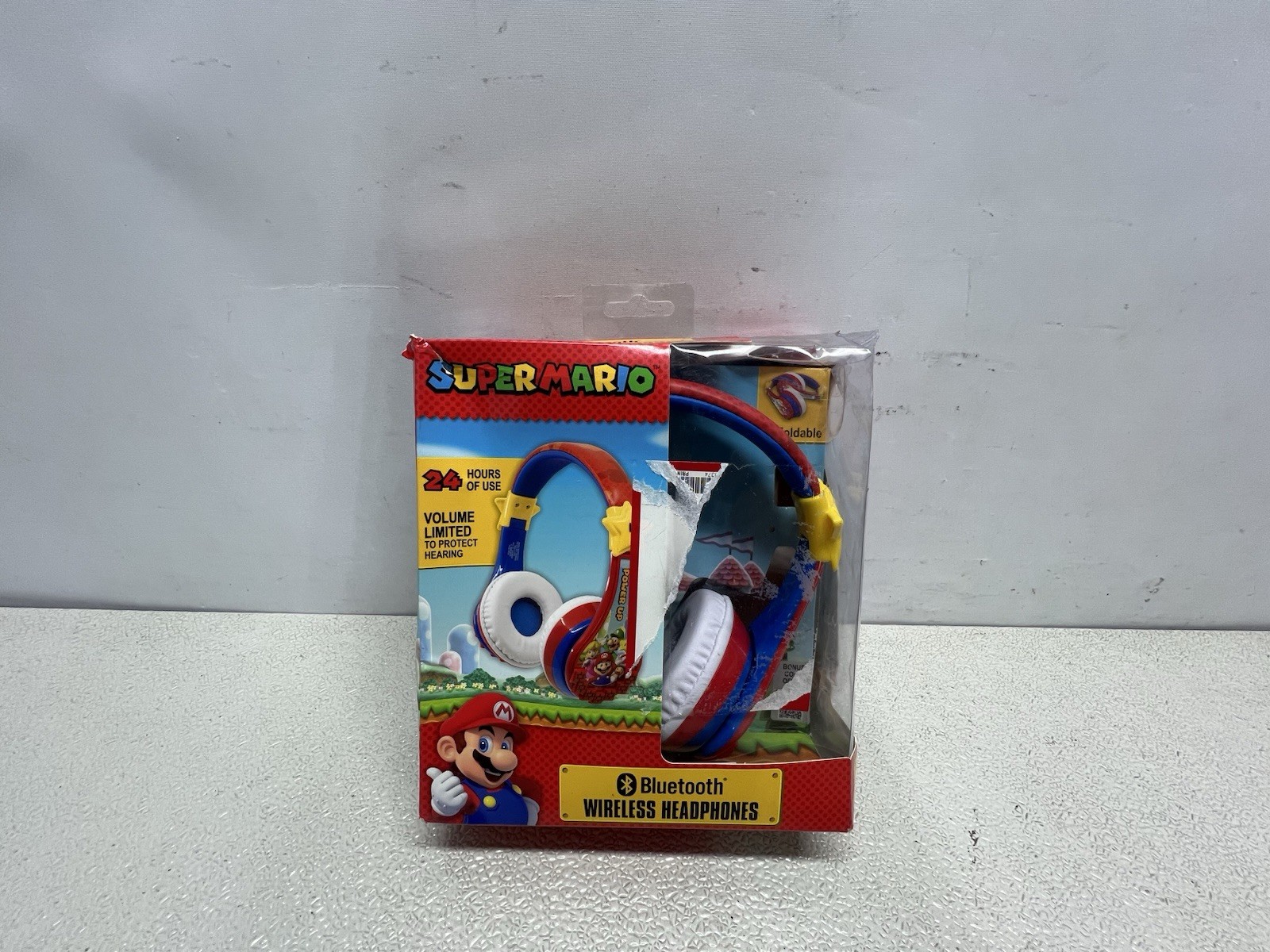 eKids – Super Mario Bluetooth Headphones – Red –