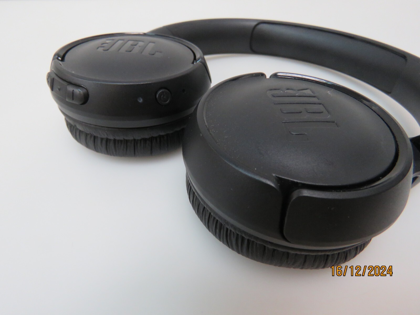 JBL Tune 500BT Wireless On-Ear Headphones – Black [CR119]