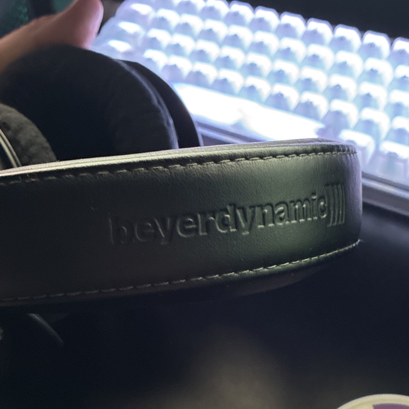 beyerdynamic DT 1990 PRO Black Over-Ear Headband Headphones Double Earpieces
