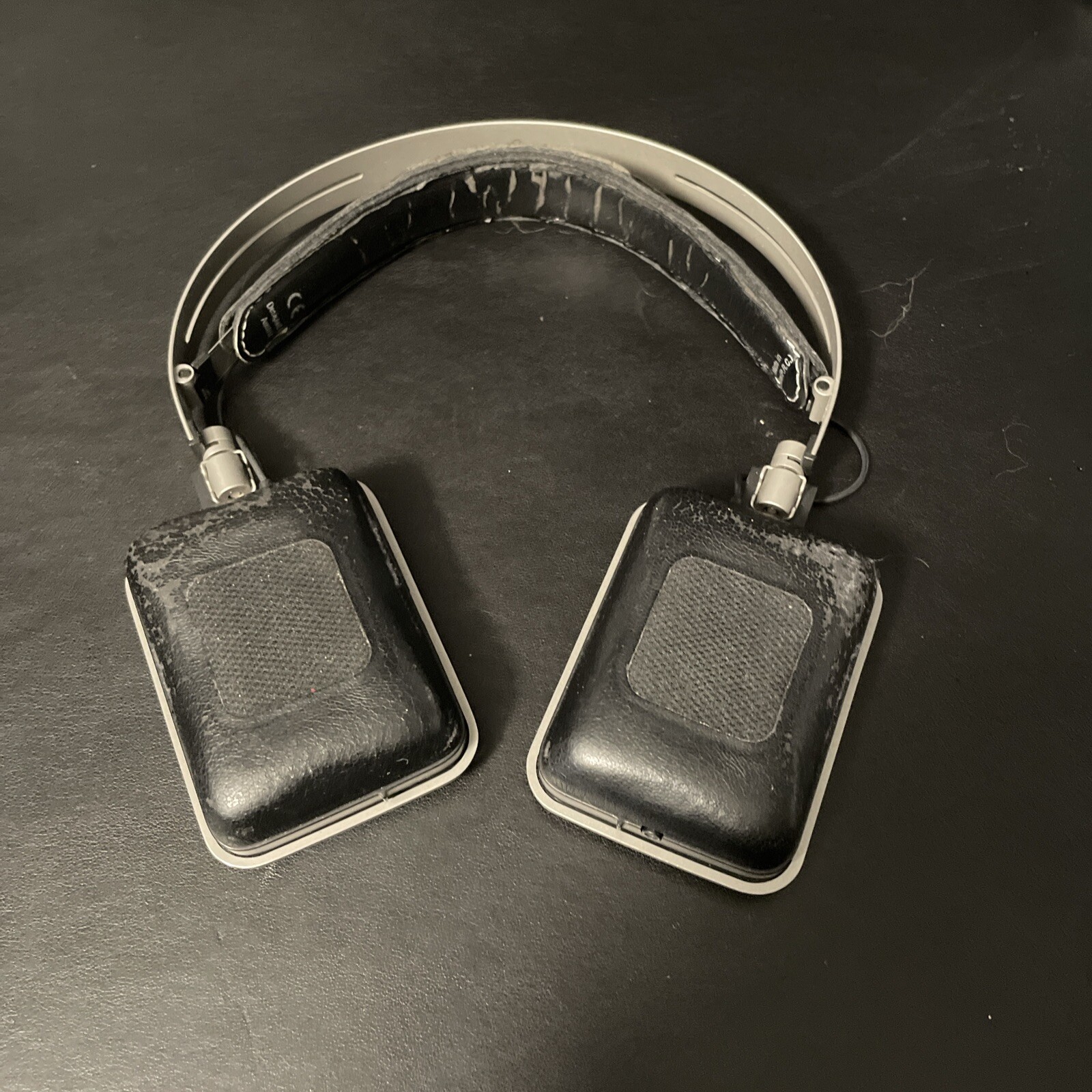 harman/kardon CL Headband Headphones – Silver/Black