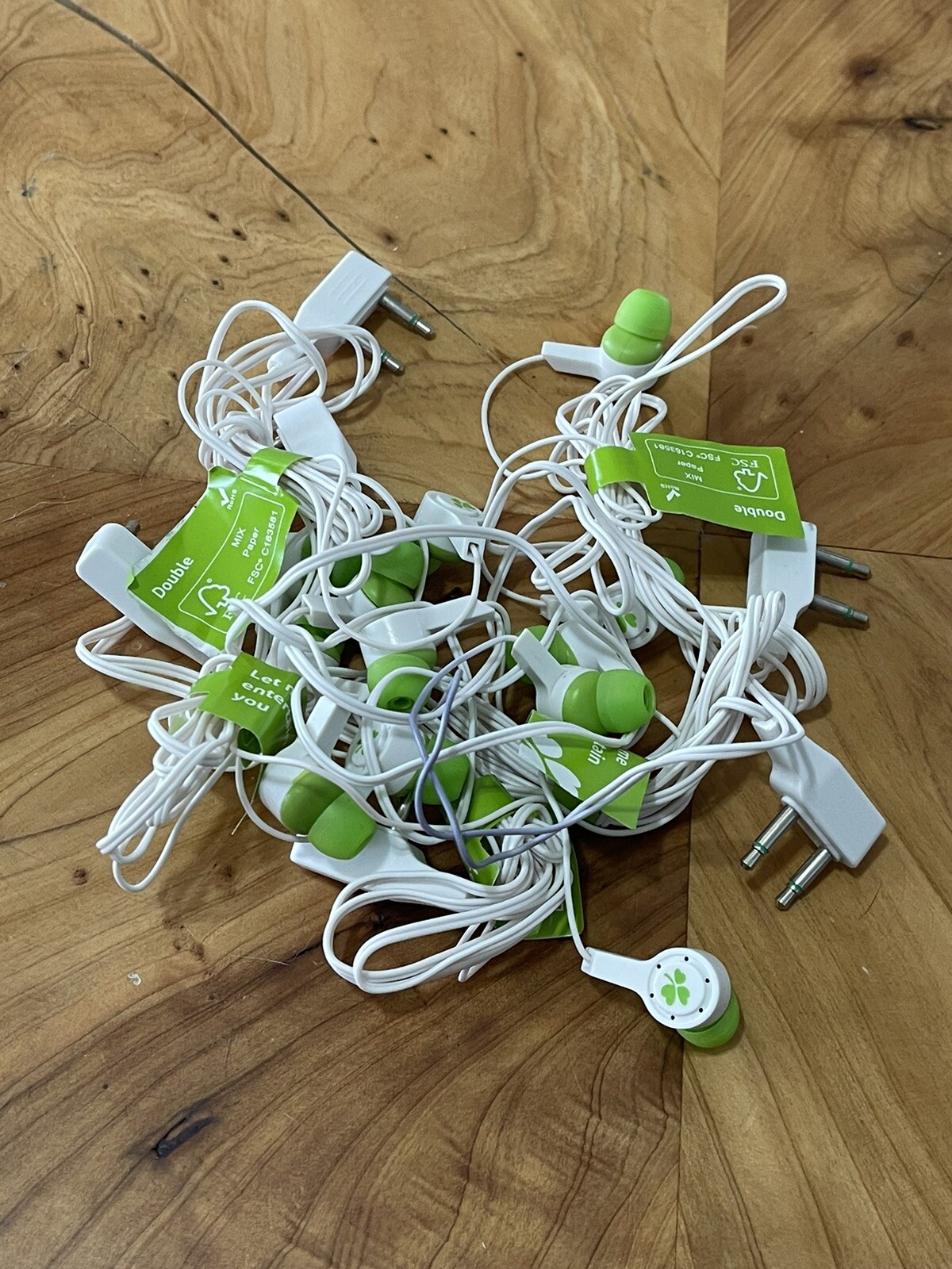 Aer Lingus Airlines InEar Earbuds 3.5mm 1/8″ TRS Stereo Headphones Earphones