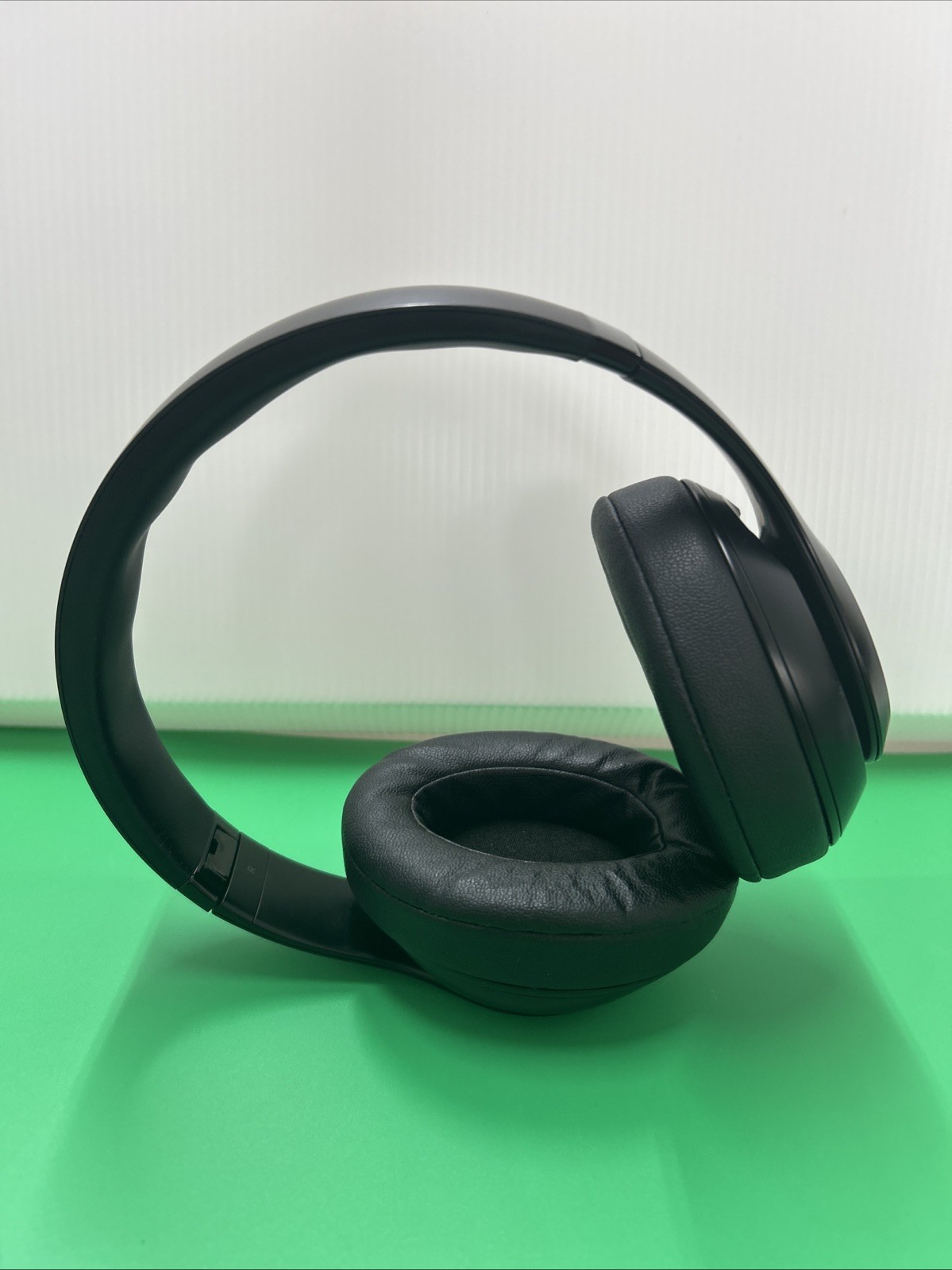 Beats Studio3 Wireless Bluetooth Noise Cancelling Headphones – Black (#8)