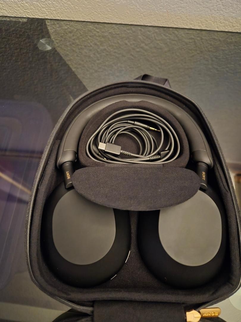 Sony WH-1000XM5 Wireless Noise Canceling Headphones- Black- Bluetooth/USB-ANC