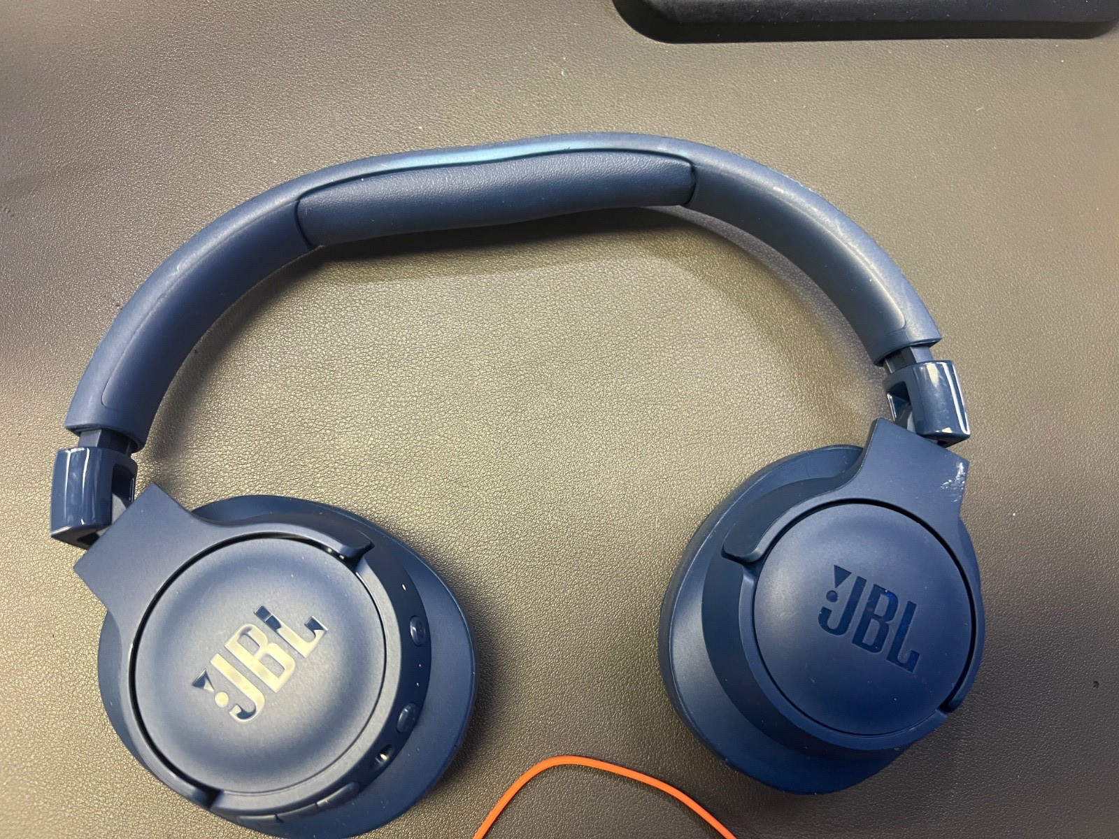 JBL Tune760NC – Active NC Bluetooth Headphones-BENT BUT WORKS!-BLUE-CHEAP!