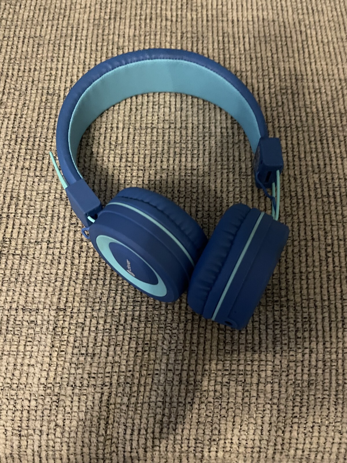 iClever BTH02 Blue Bluetooth Wireless Colorful LED Lights Headphones For Kids