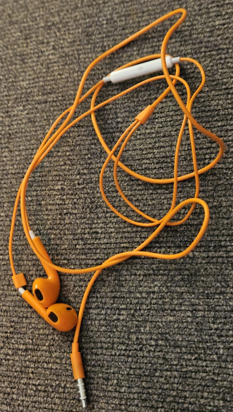 ’00s Vintage Orange Noise-Isolating Bluetooth Wired Earbuds Aux Cord Phone RARE
