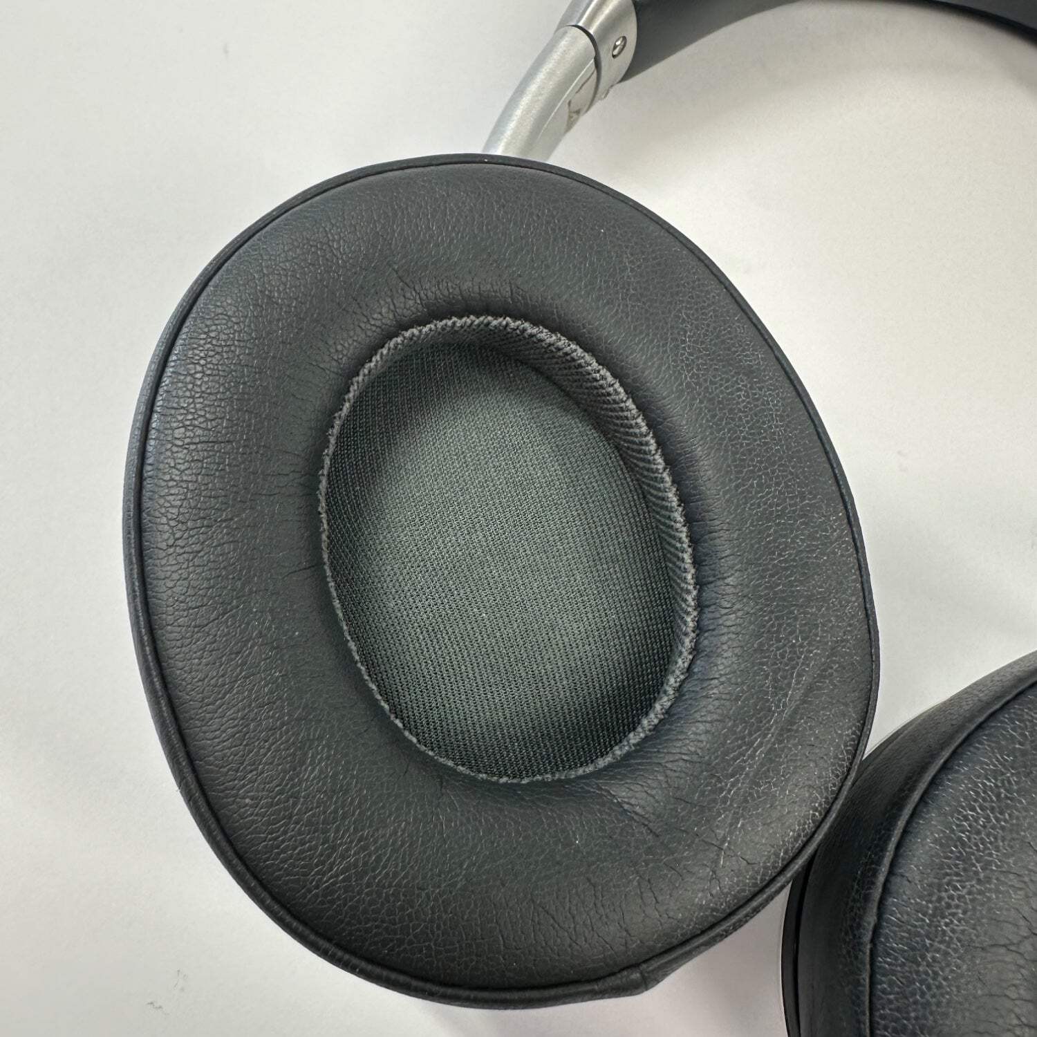 Beats Executive Wired On-Ear Headphones Black J4312