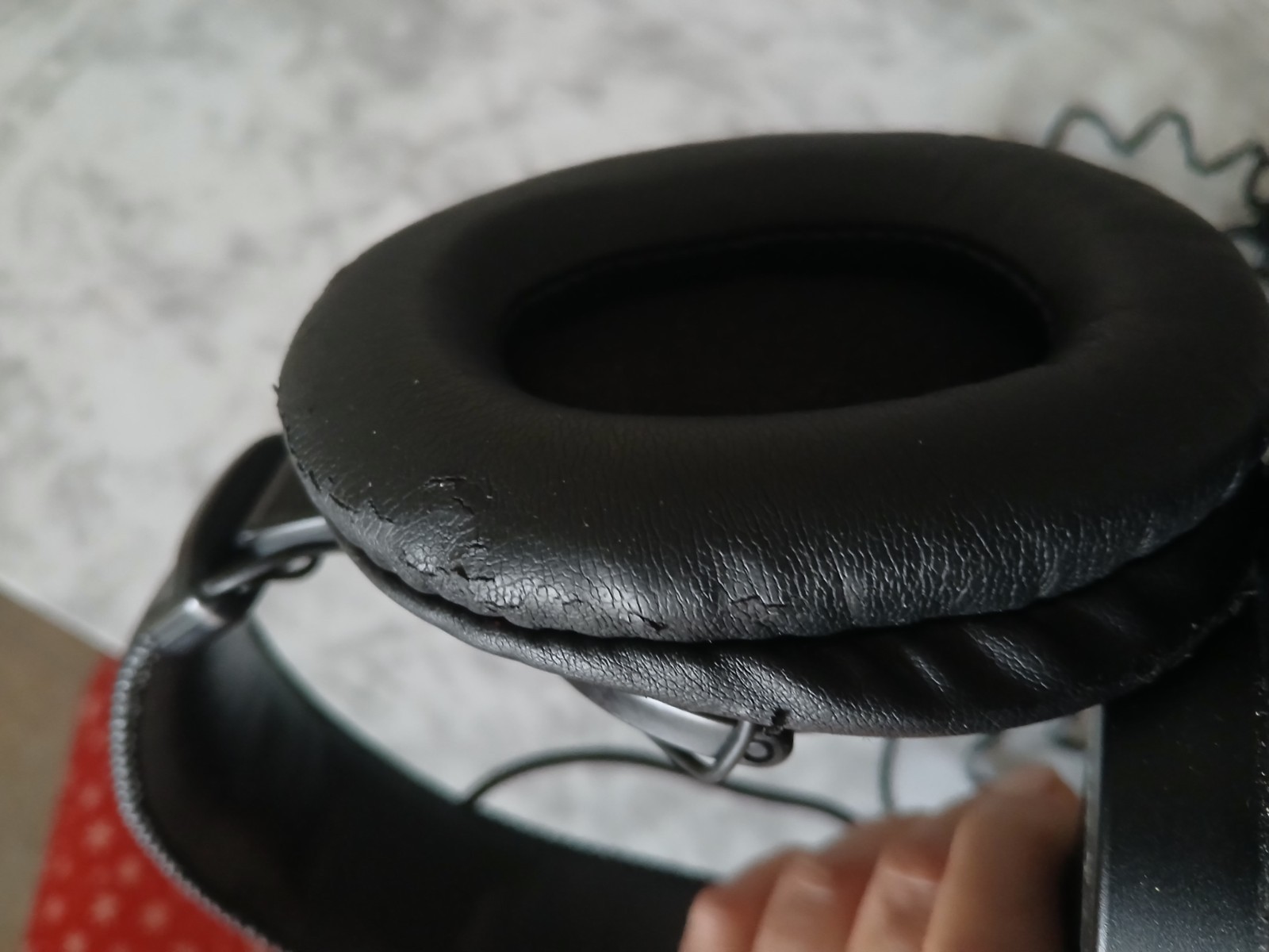 SONY Professional Studio Headphones Monitors: MDR-7506 – Tested -& Work.