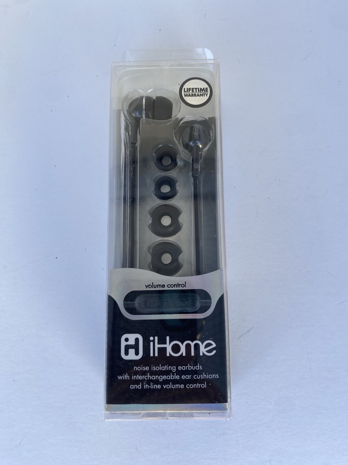 iHOME Noise Isolating Earbuds iB6 Black In-line Volume Control Powerful Bass