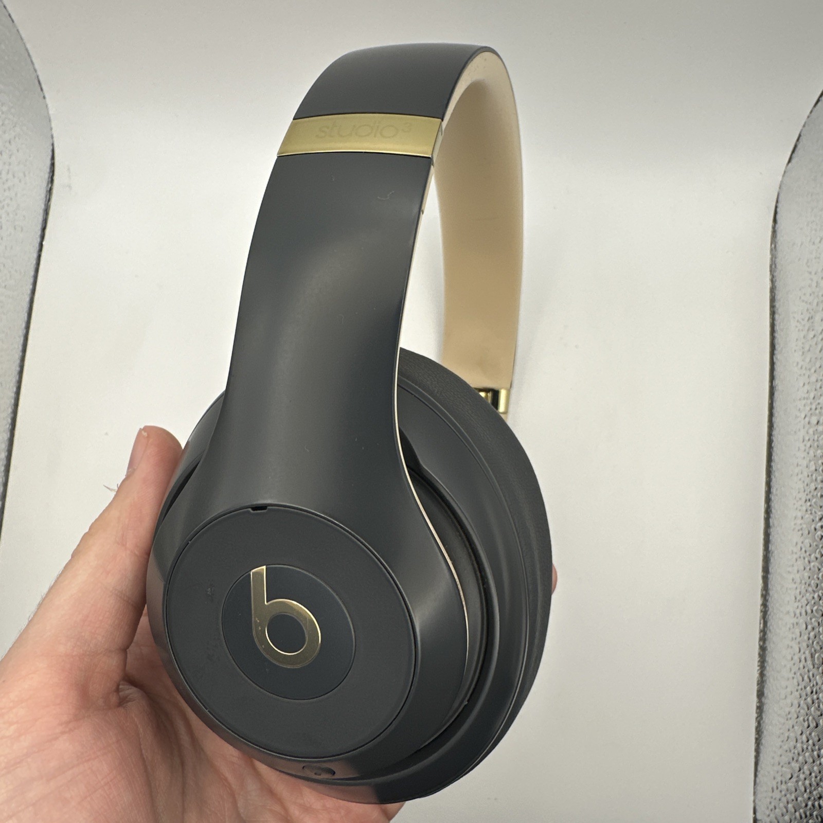 Beats by Dr. Dre Studio3 Bluetooth On Ear Wireless Headphones – Shadow Gray