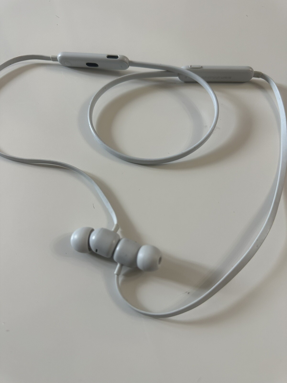 Beats by Dr. Dre Flex Wireless In-Ear Headphones – Smoke Gray