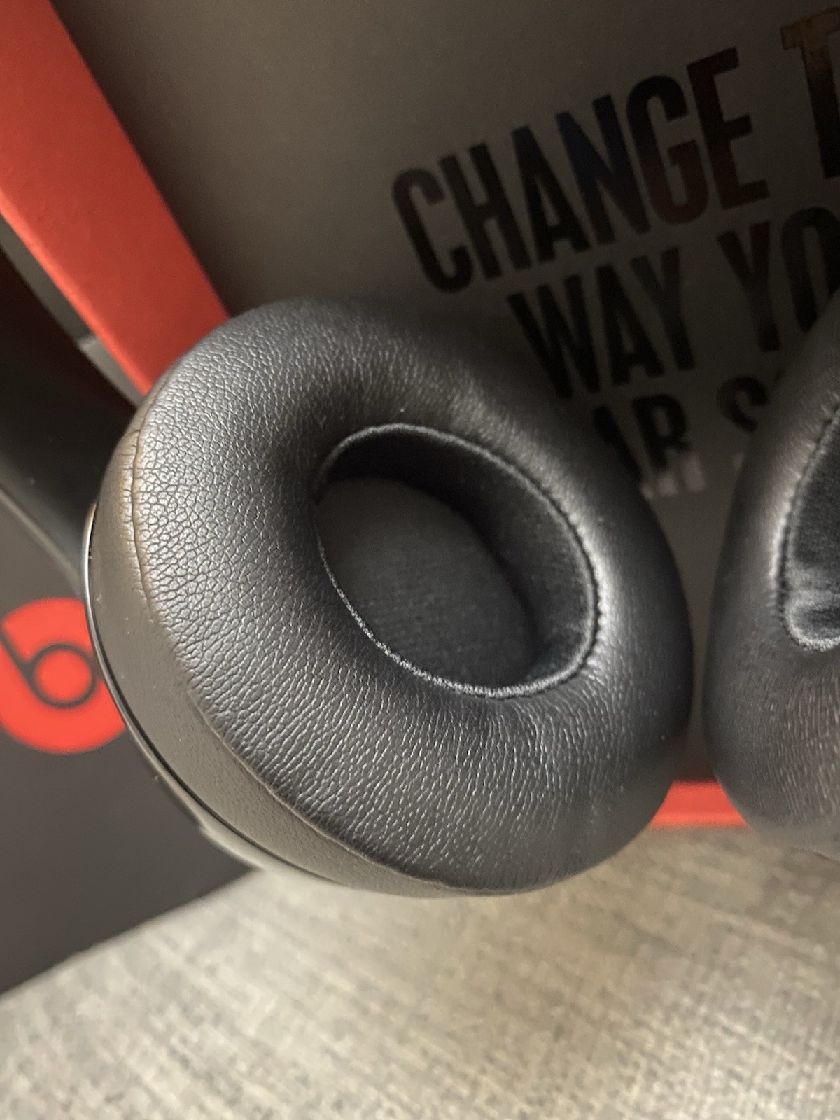 Beats by Dr. Dre Solo3 Over the Ear Headphone – Gloss Black