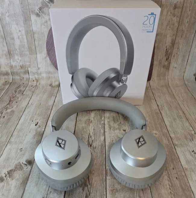 Ralph Lauren Unisex Wireless Headphones Gray/Silver – Brand new