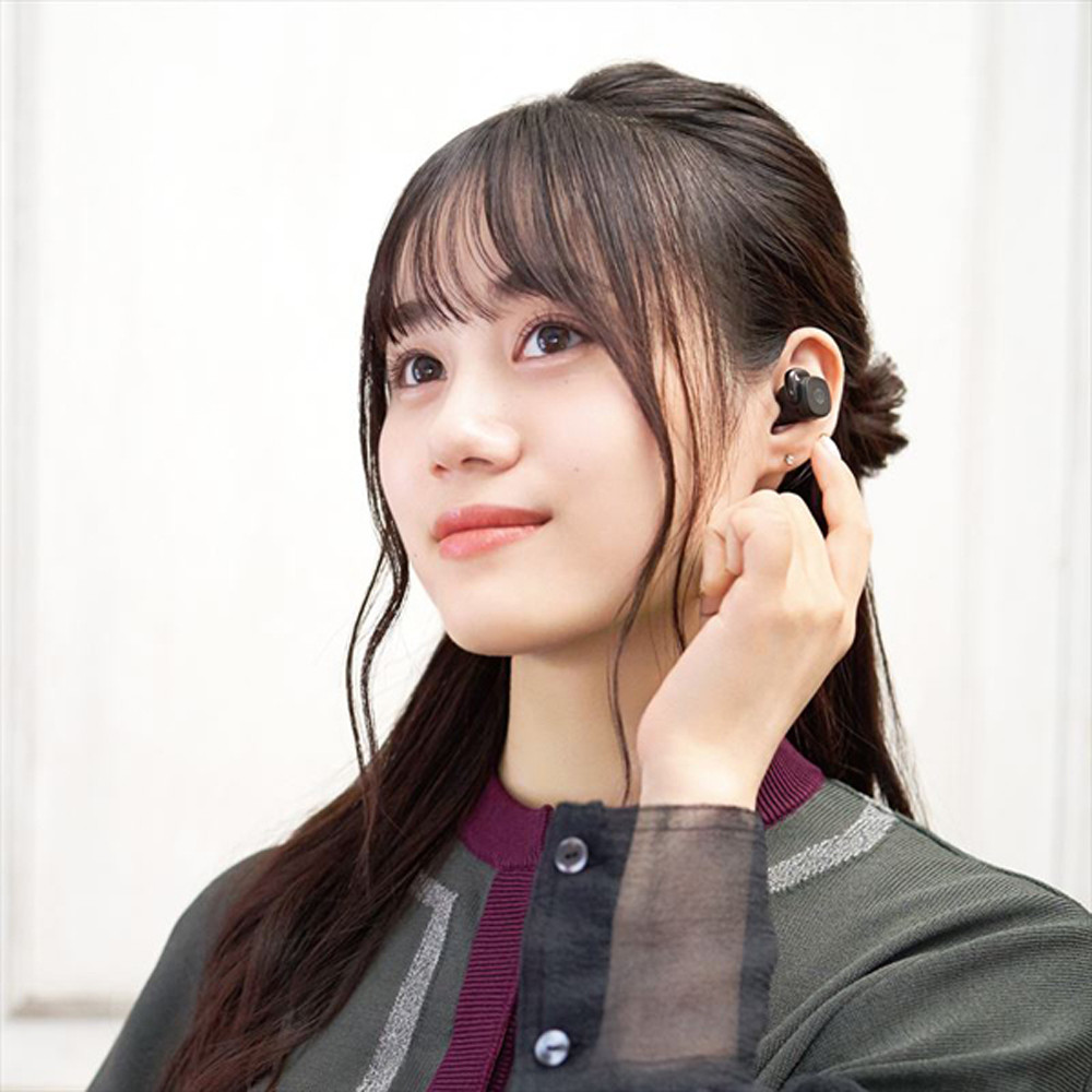 Audio-technica ATH-SQ1TW Fully Wireless Earphone Up to 19 Hours Usage time