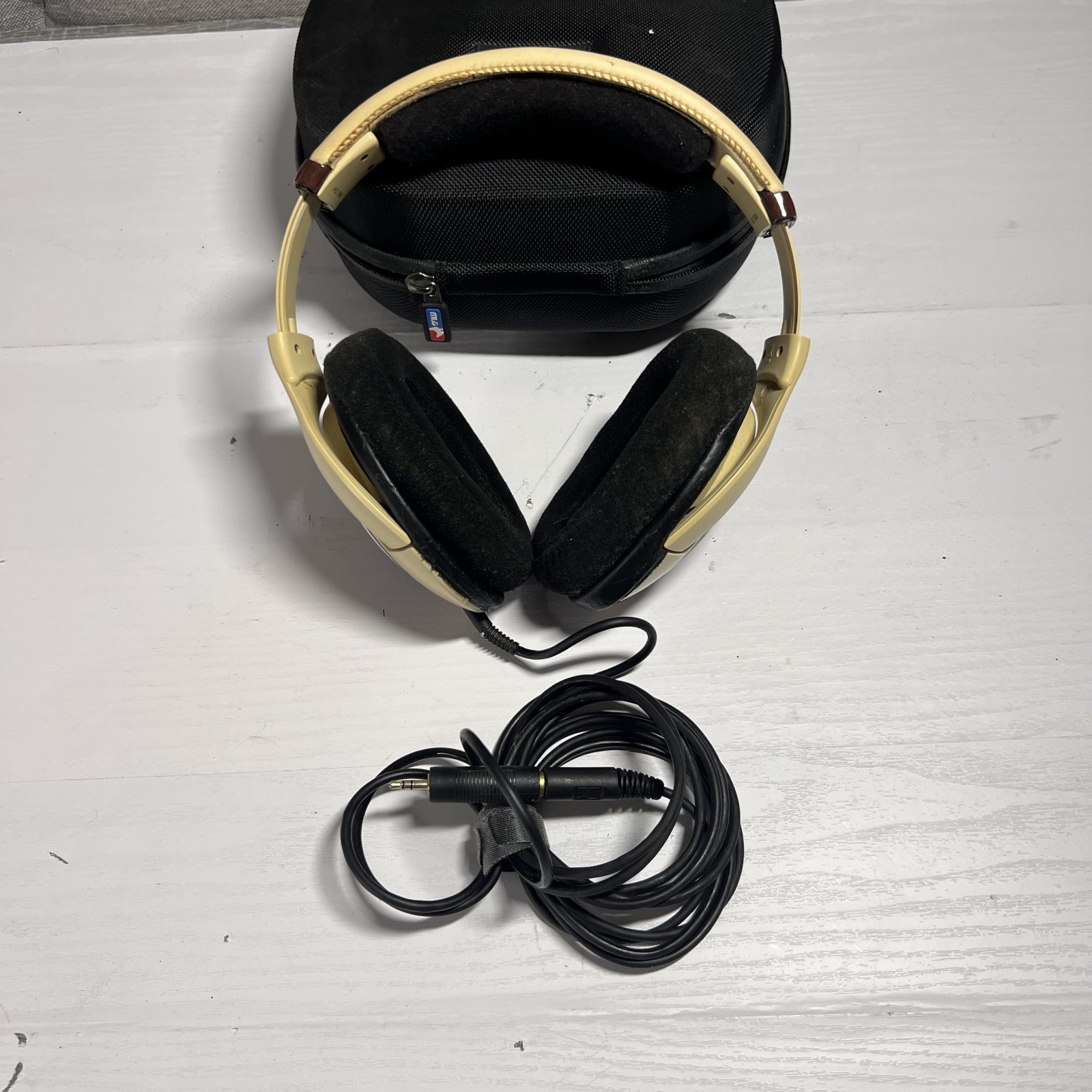 Sennheiser HD 598 Open Back Stereo Headphones – Tan/Brown with Case