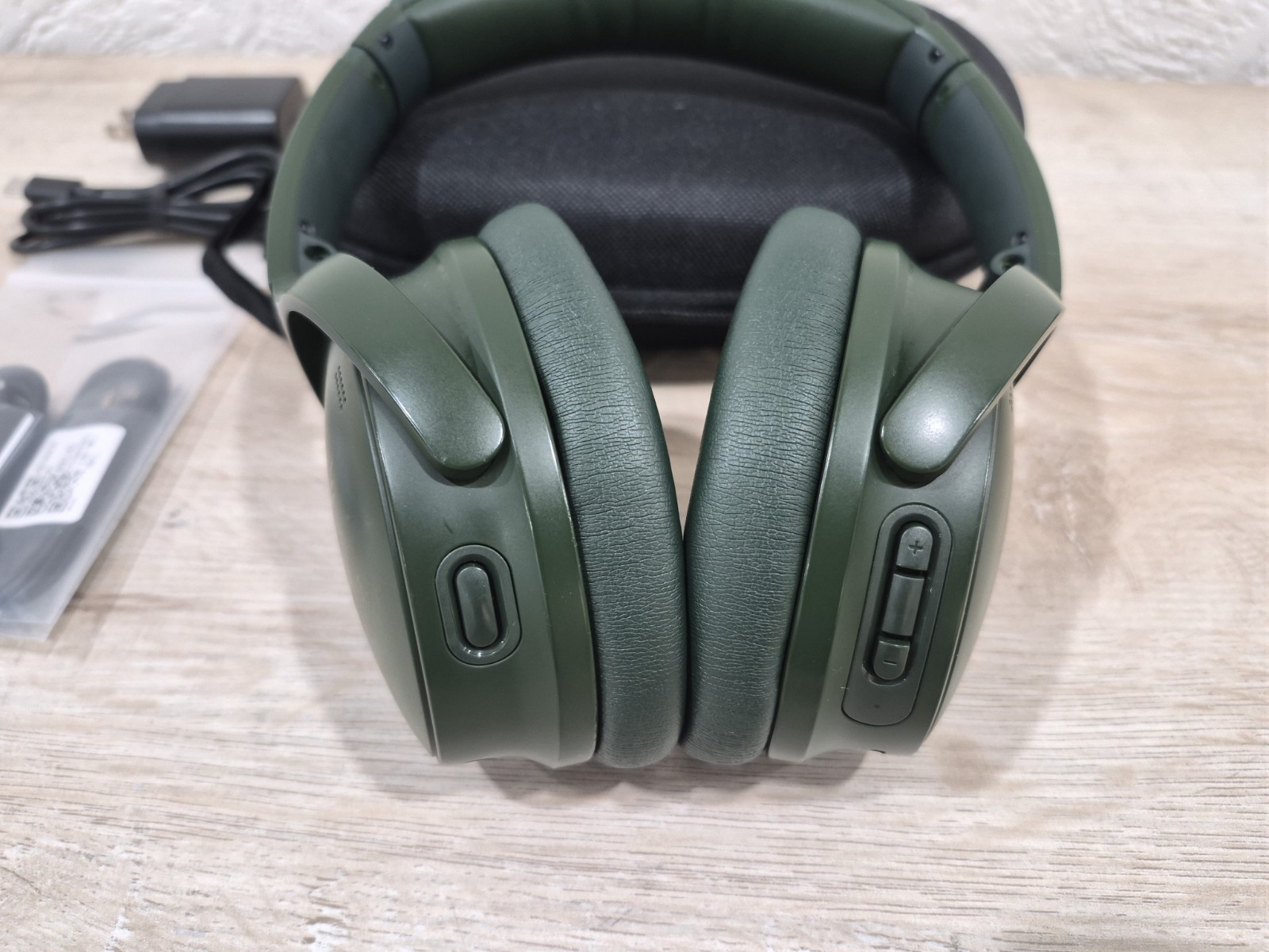 Bose QuietComfort Wireless Noise Cancelling Headphones – Green (Excellent)